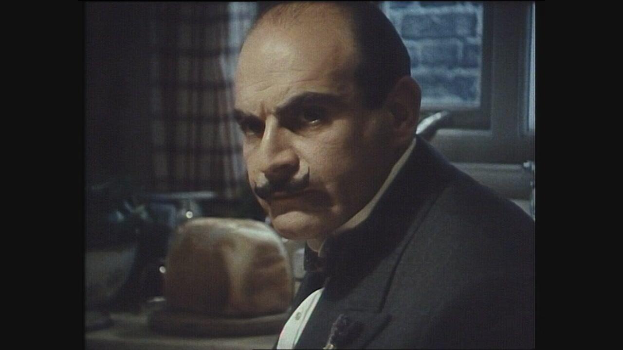 S1 Ep16 - Poirot