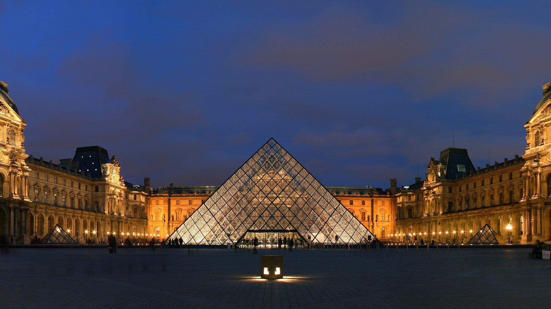 Louvre - Un museo faraonico