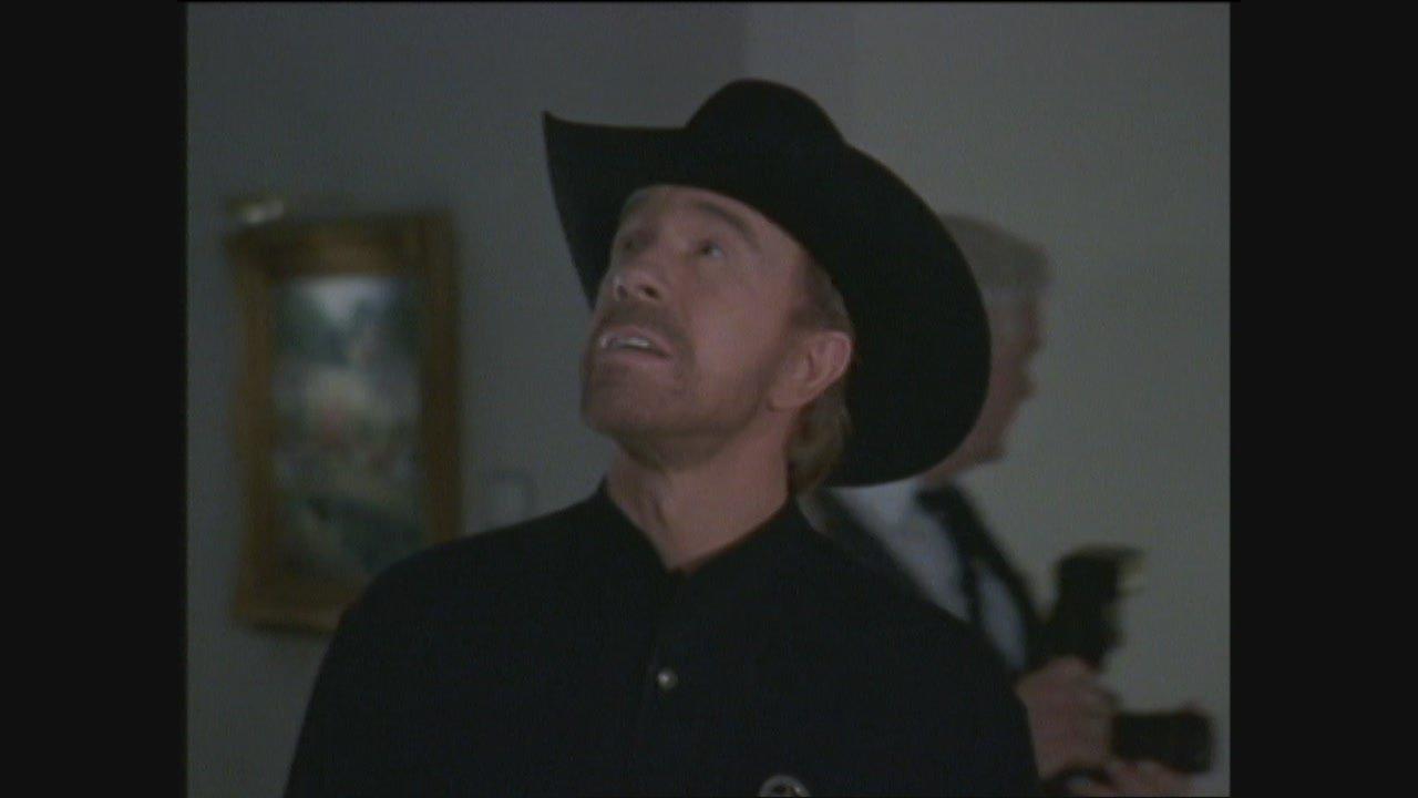 S8 Ep17 - Walker Texas Ranger