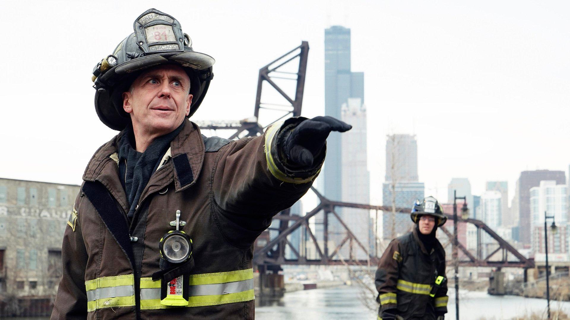 S6 Ep16 - Chicago Fire