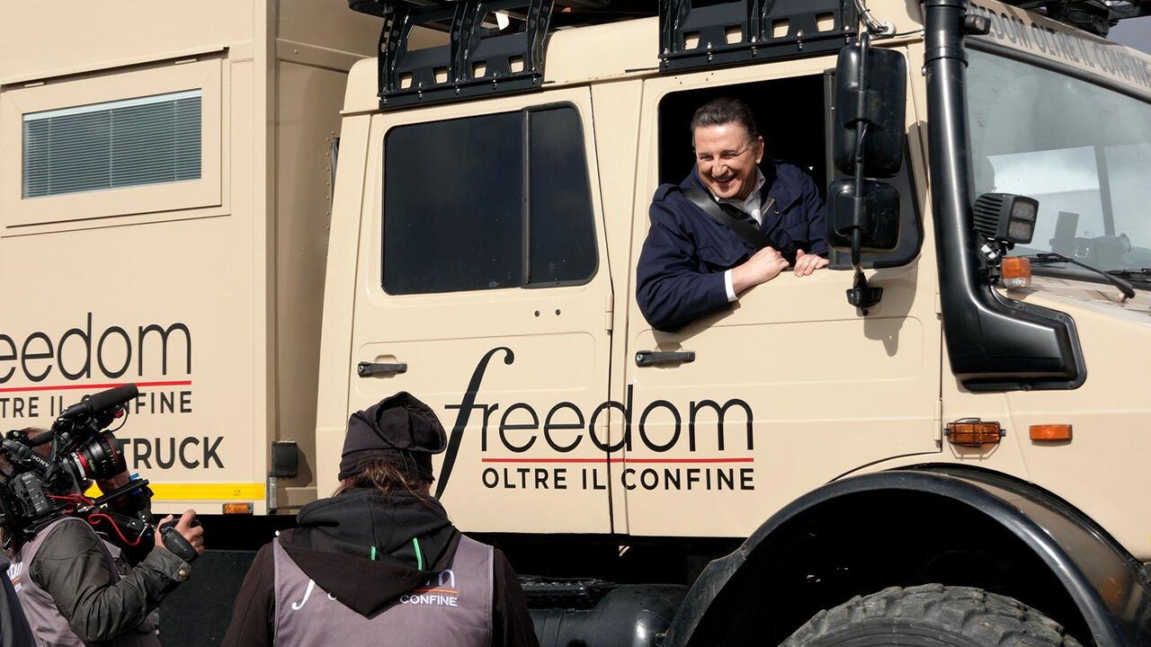 S6 Ep1 - Freedom - Oltre il confine