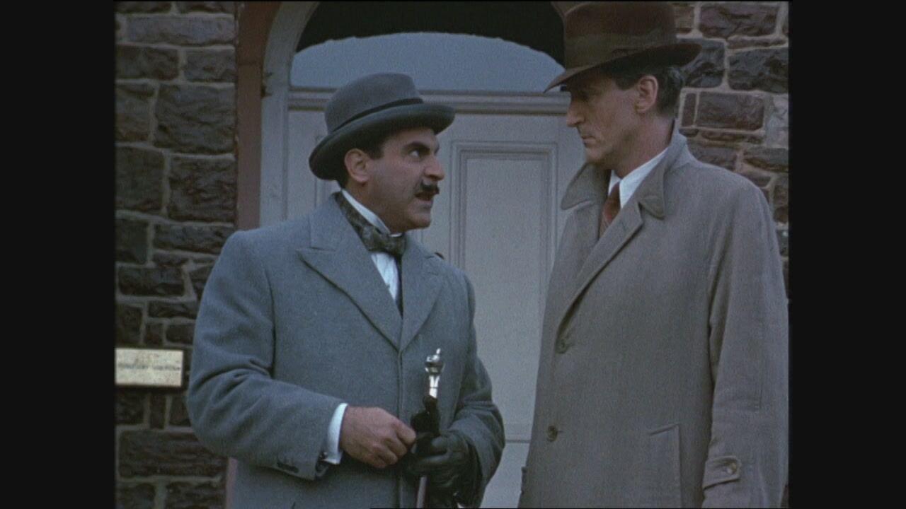 S1 Ep3 - Poirot