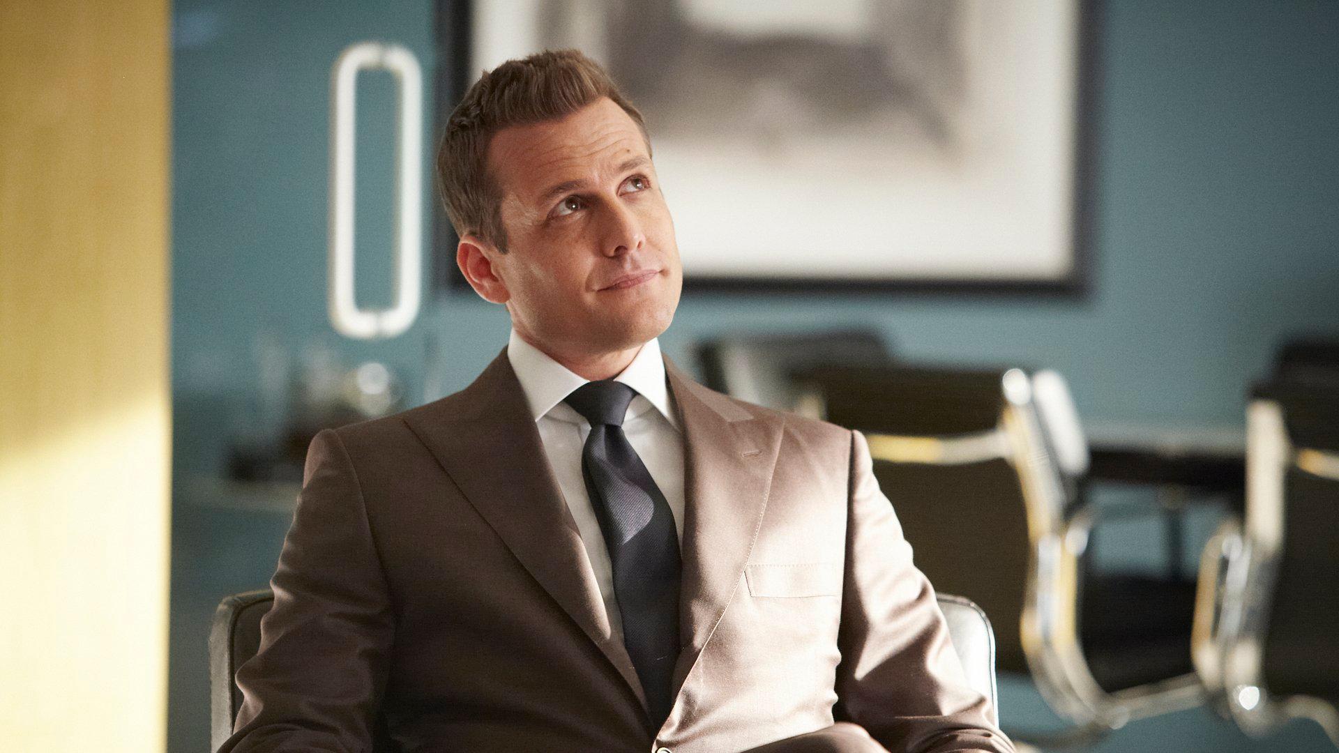 S3 Ep10 - Suits