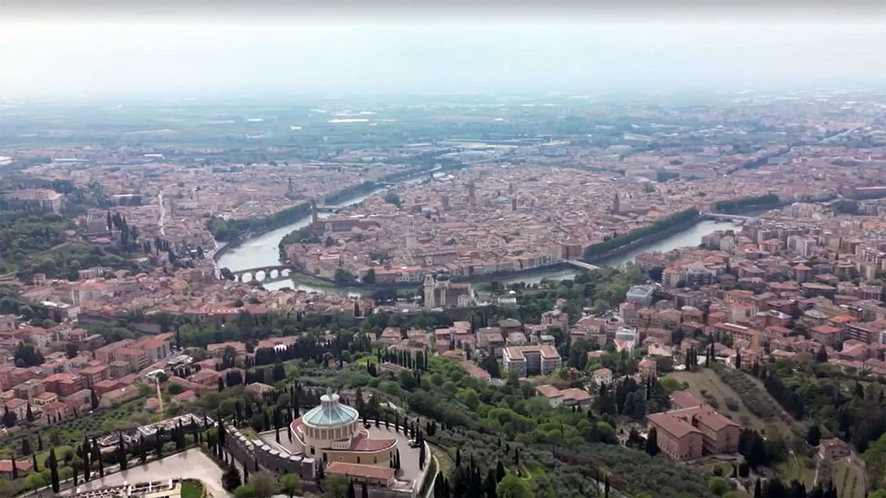 Di là dal fiume e tra gli alberi - S5E20 versione ridotta - Do pasi per Verona