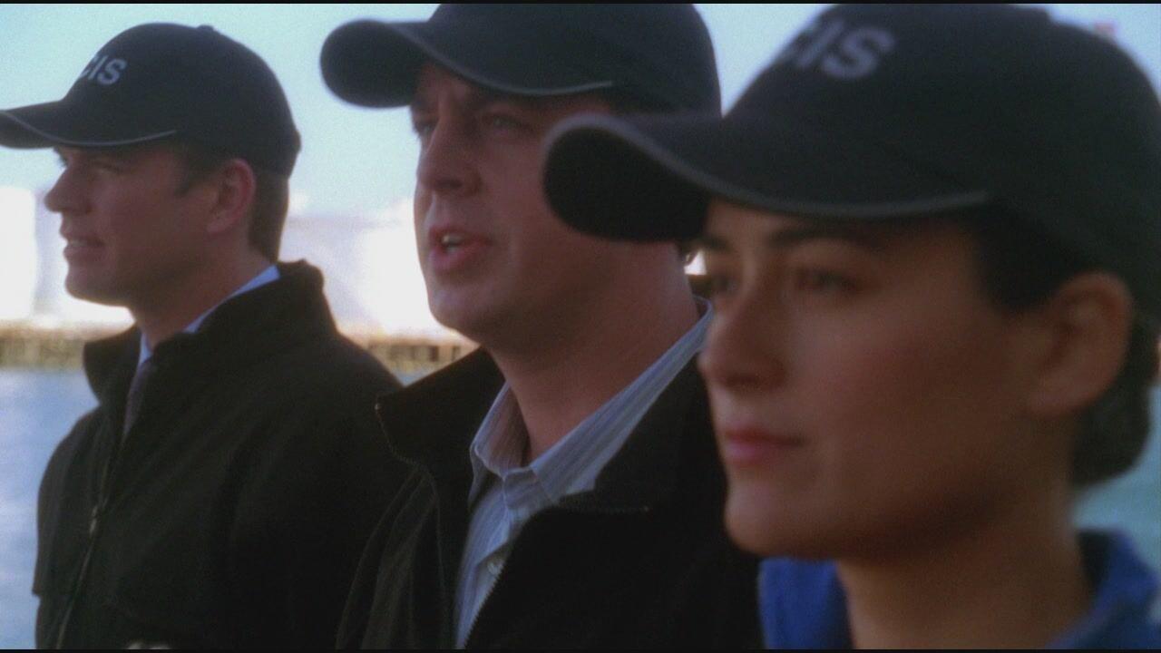 S4 Ep21 - NCIS - Unita' Anticrimine