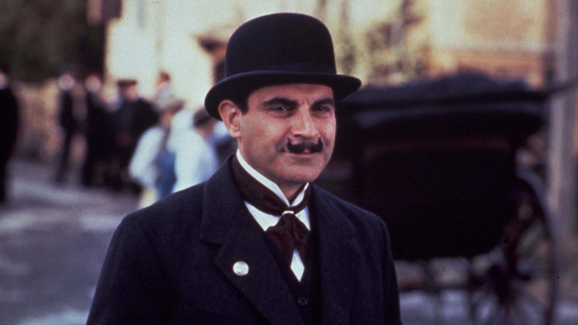 S1 Ep10 - Poirot