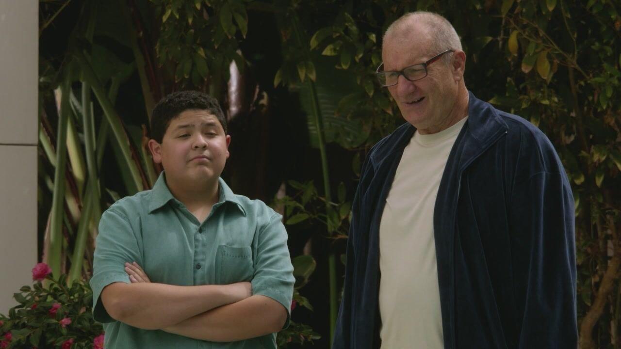 S6 Ep7 - Modern Family