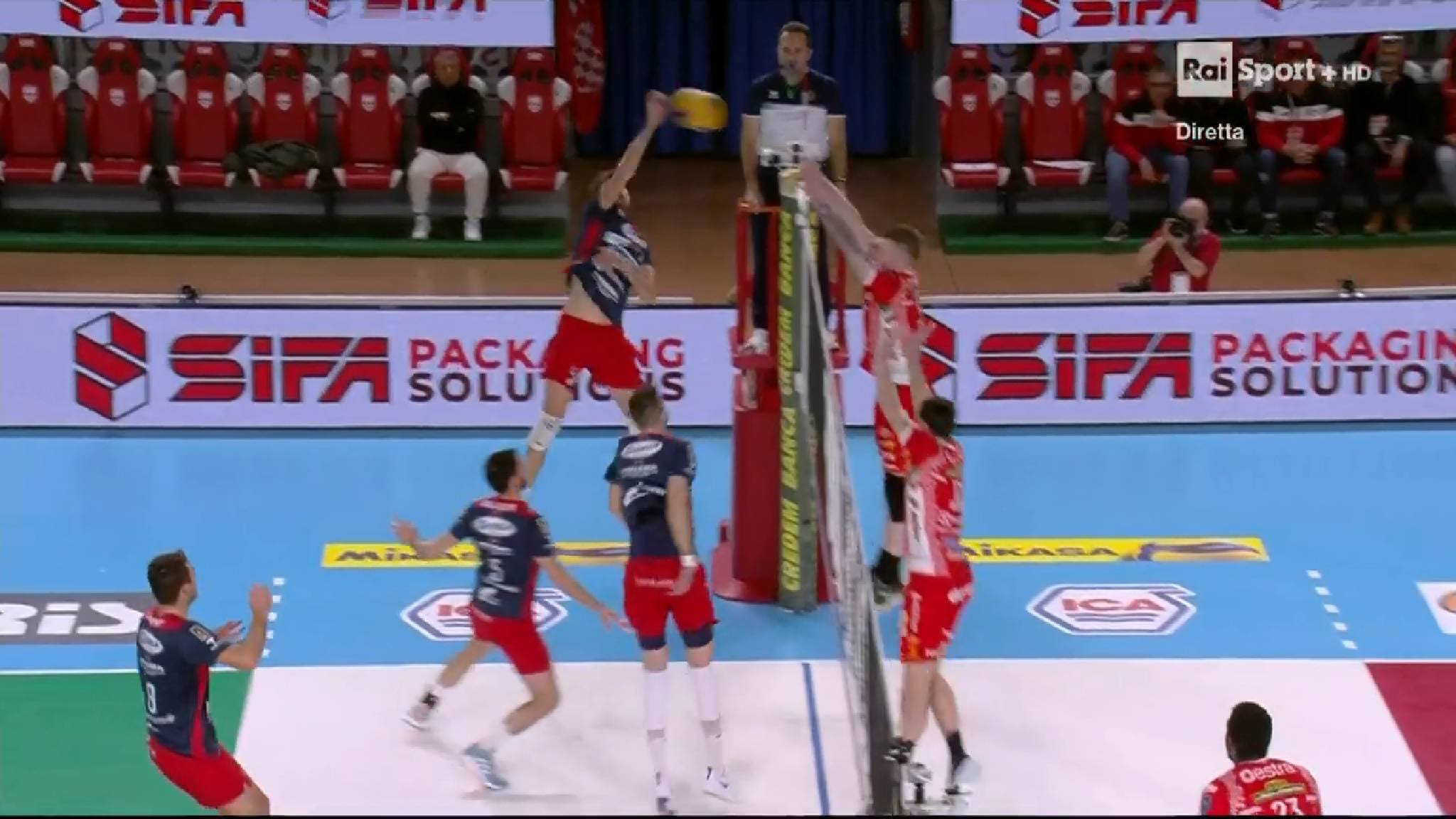 Pallavolo - SuperLega maschile 2024/25 - 20a giornata: Cucine Lube Civitanova - Gioiella Prisma Taranto - 20a giornata: Civitanova - Taranto