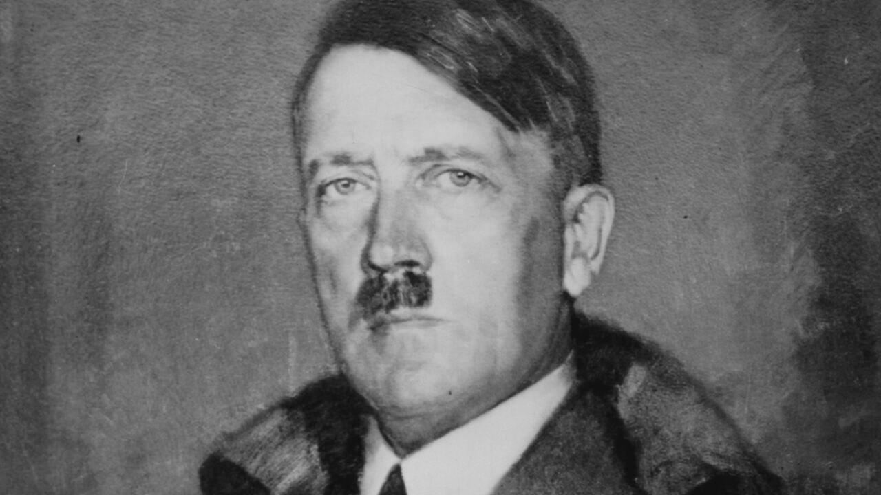 S1 Ep4 - Hitler's secret sex life