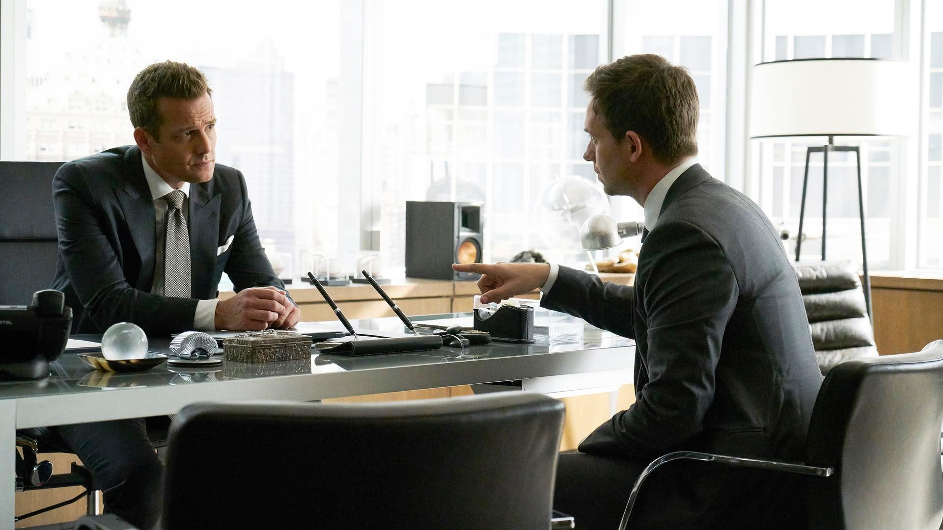 S7 Ep1 - Suits