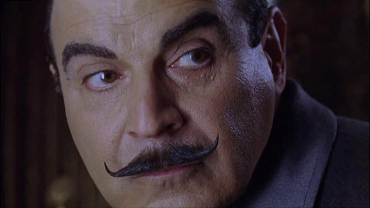 Poirot: Carte in tavola