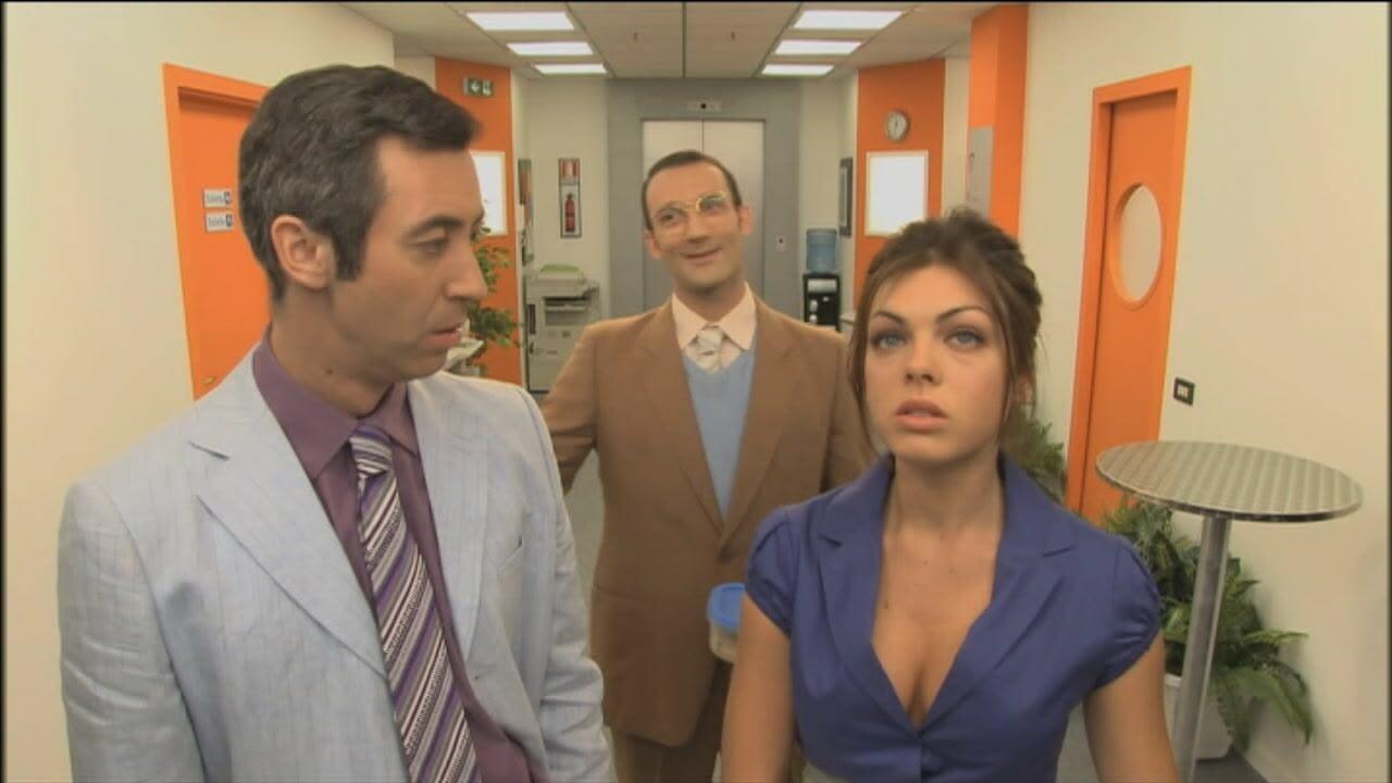 S6 Ep48 - Camera Cafe'