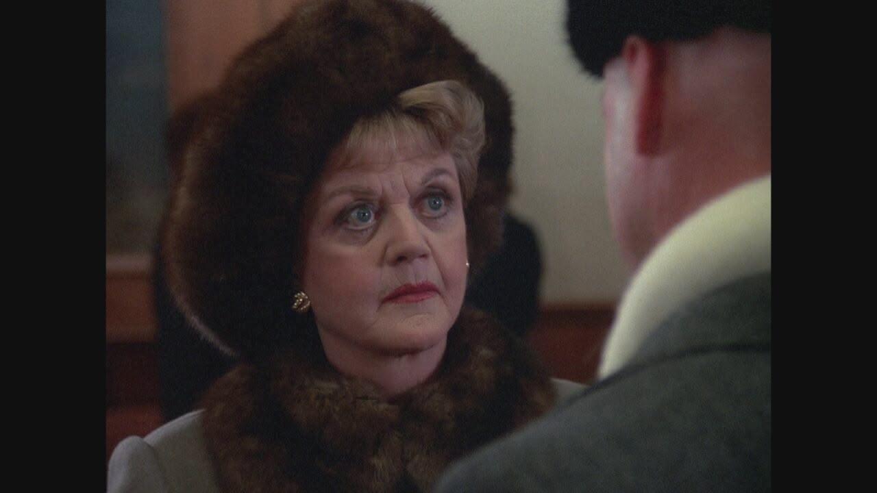 S5 Ep9 - La signora in giallo