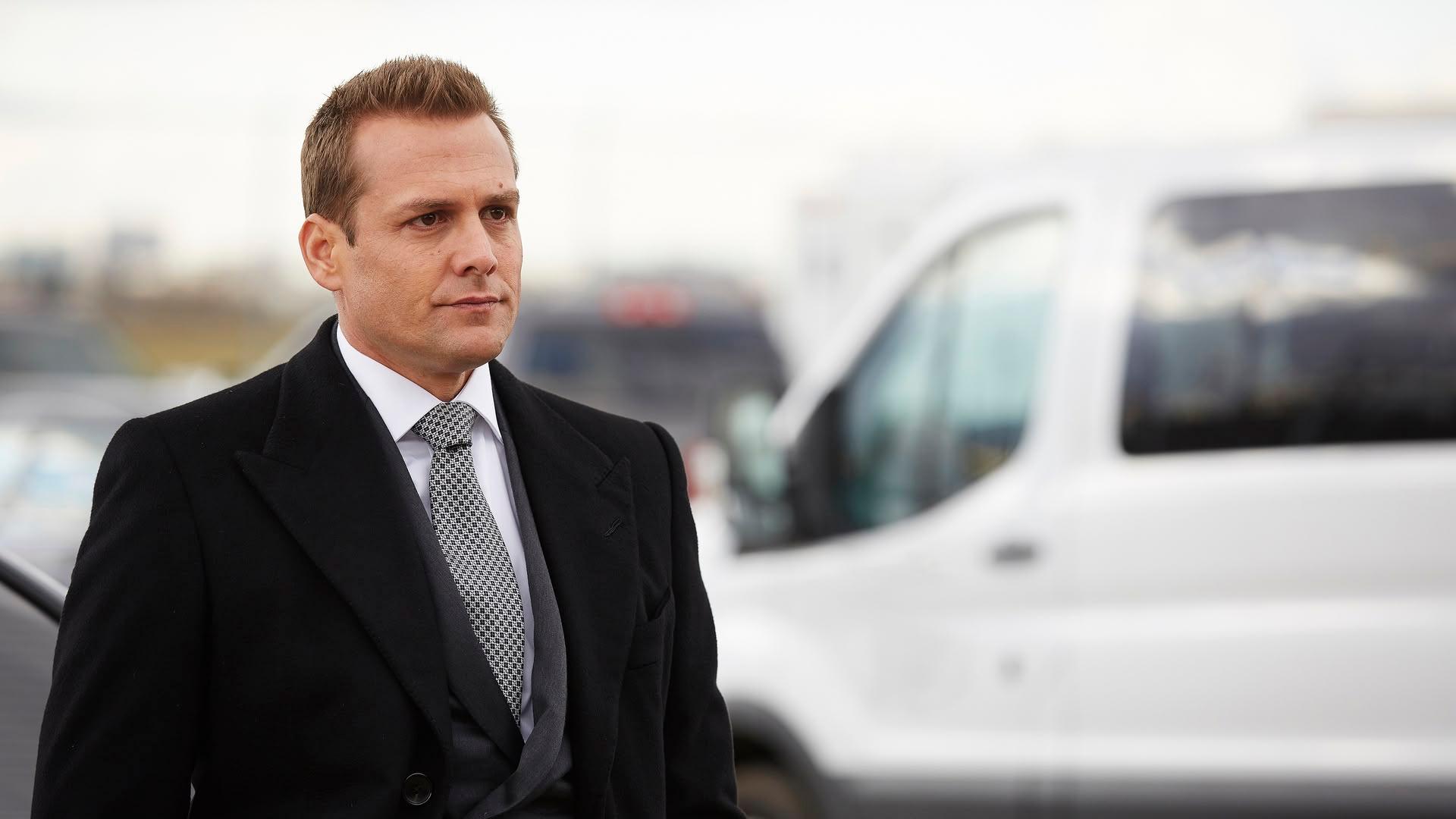 S5 Ep16 - Suits