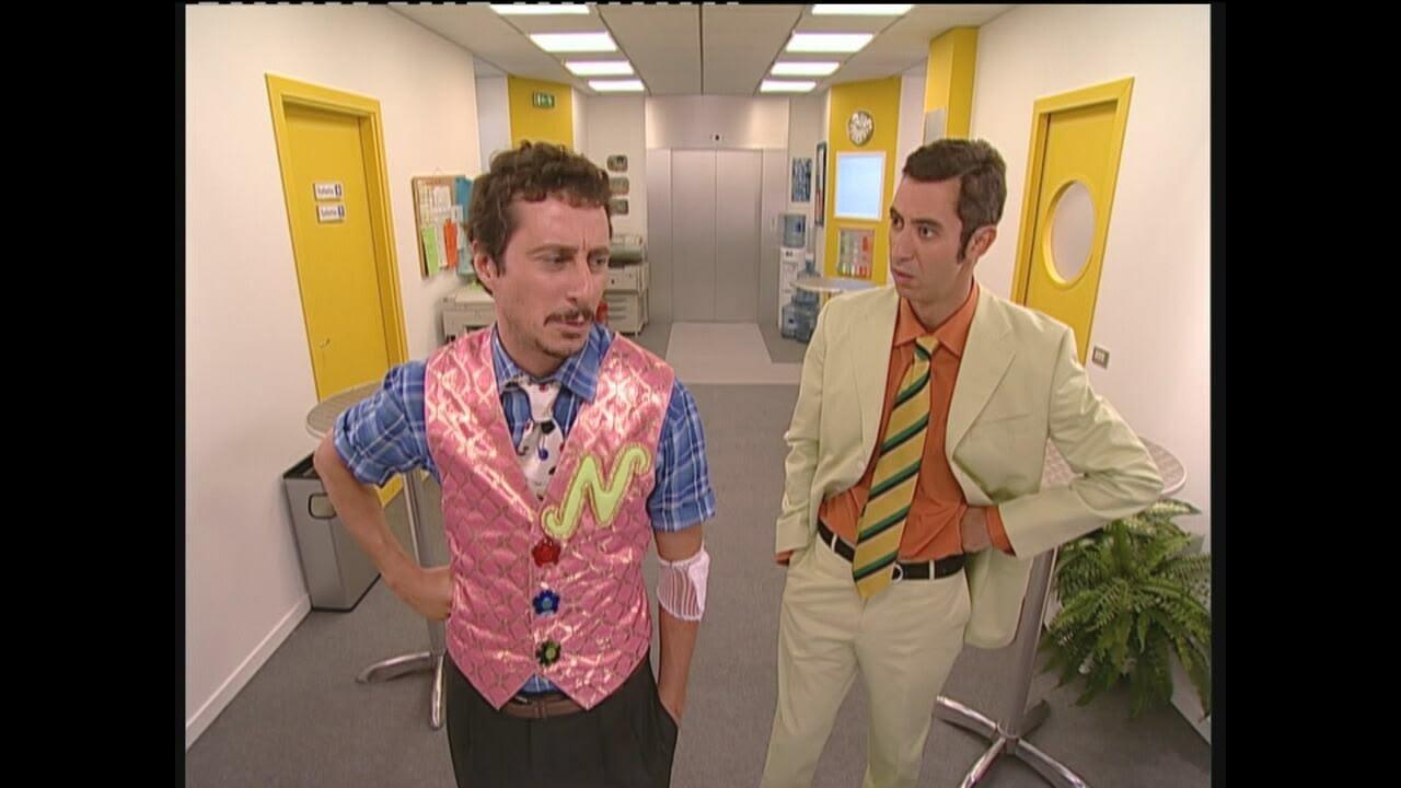 S5 Ep3 - Camera Cafe'