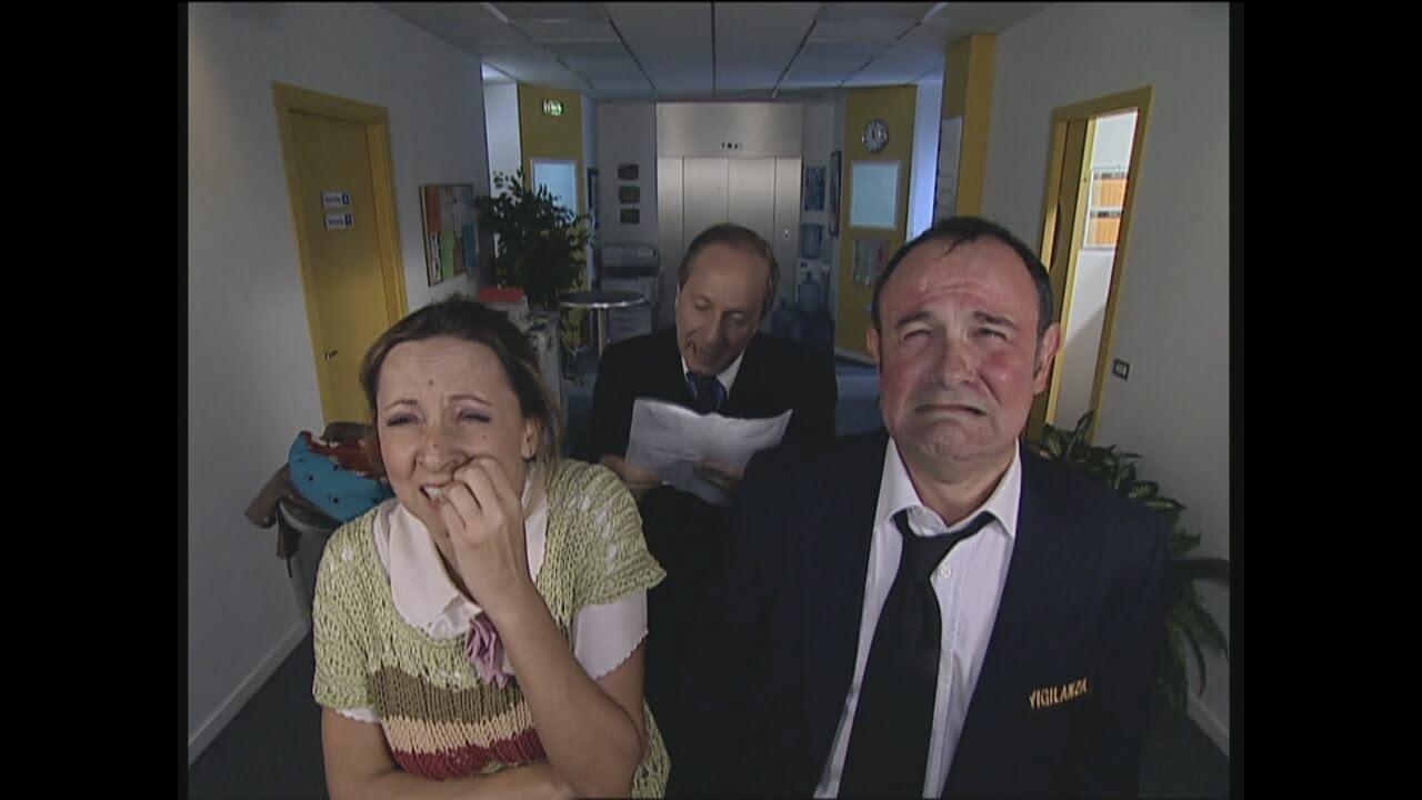S5 Ep9 - Camera Cafe'
