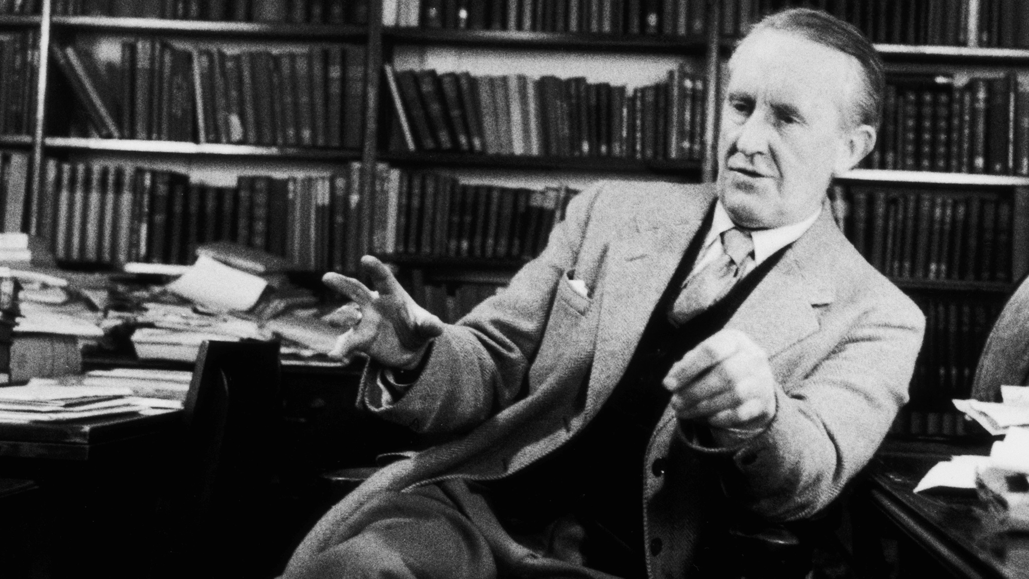 Sciarada - Il circolo delle parole J.R.R. Tolkien: il professore, l'anello e il tesoro