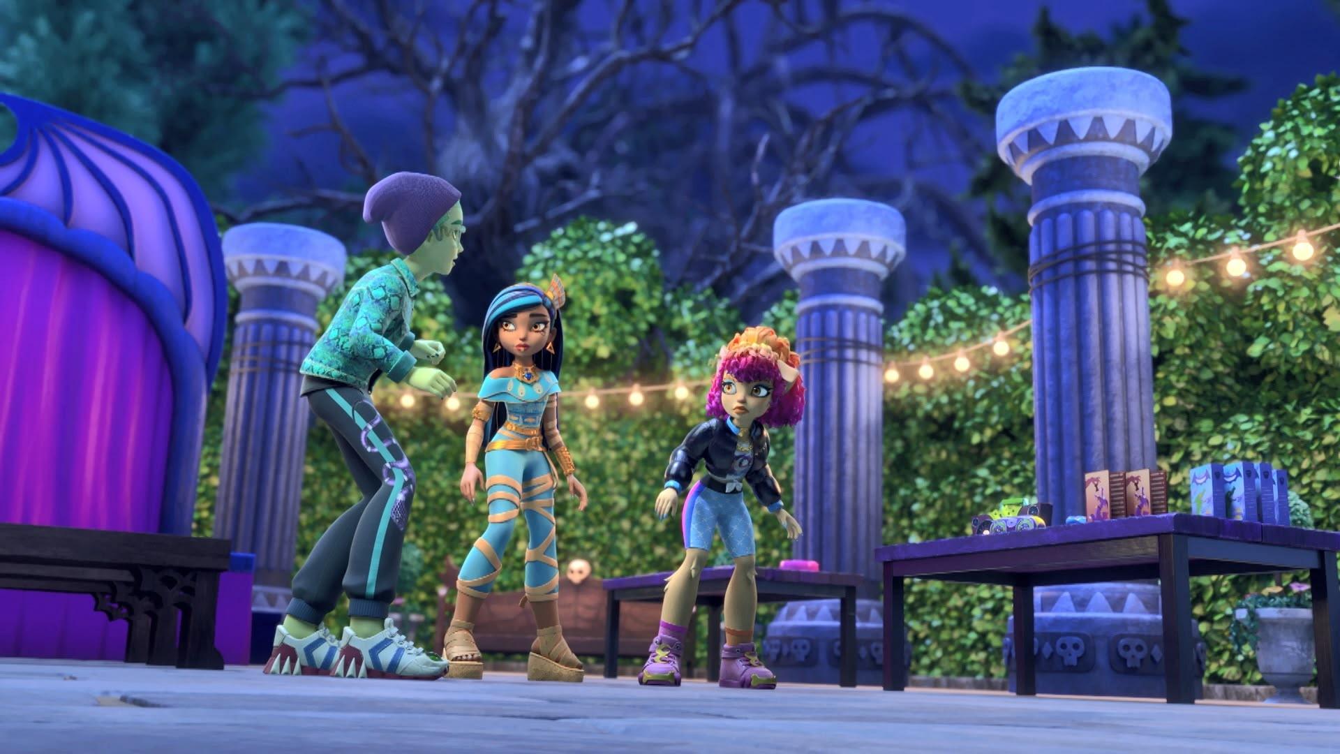 S2 Ep12 - Monster High