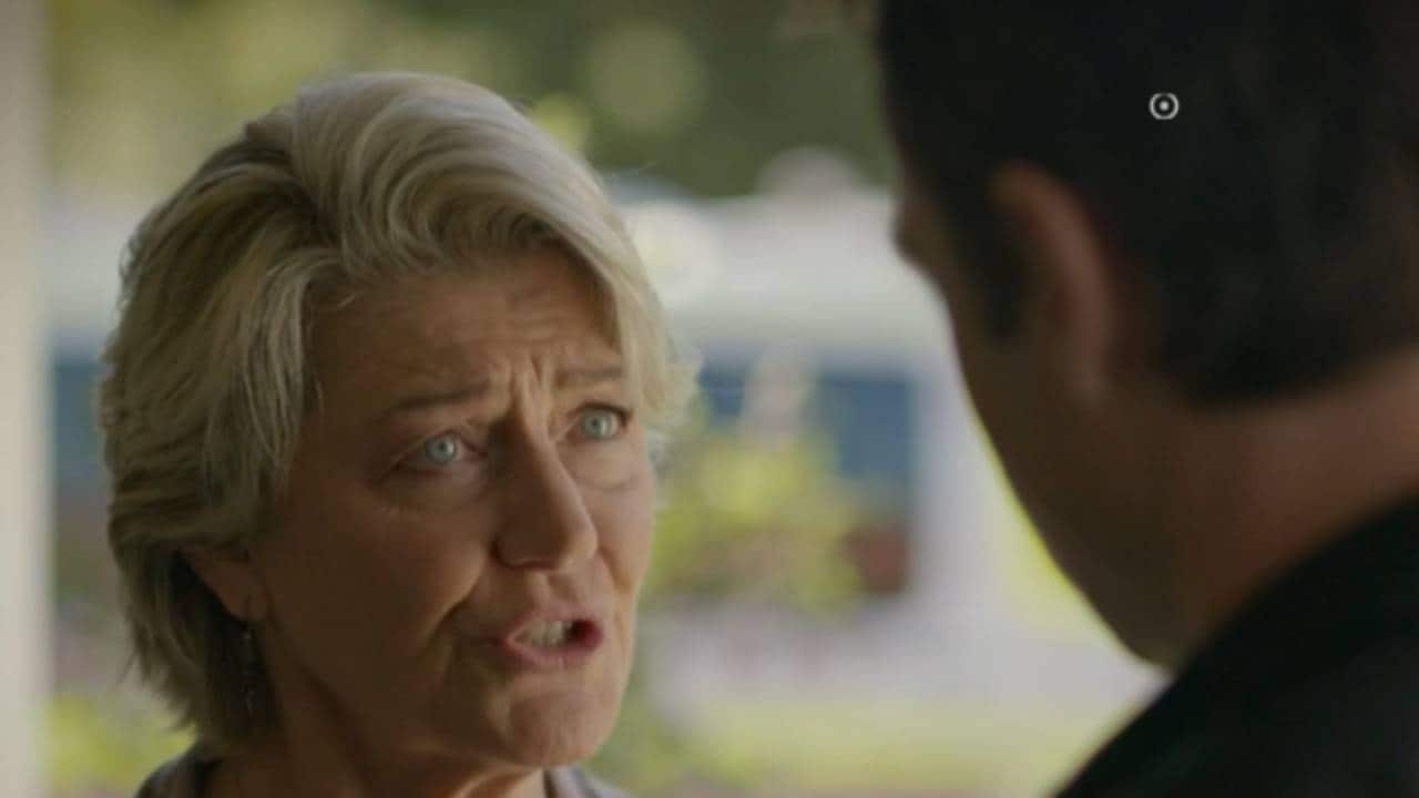 Re di cuori S3E1 - Un lungo addio