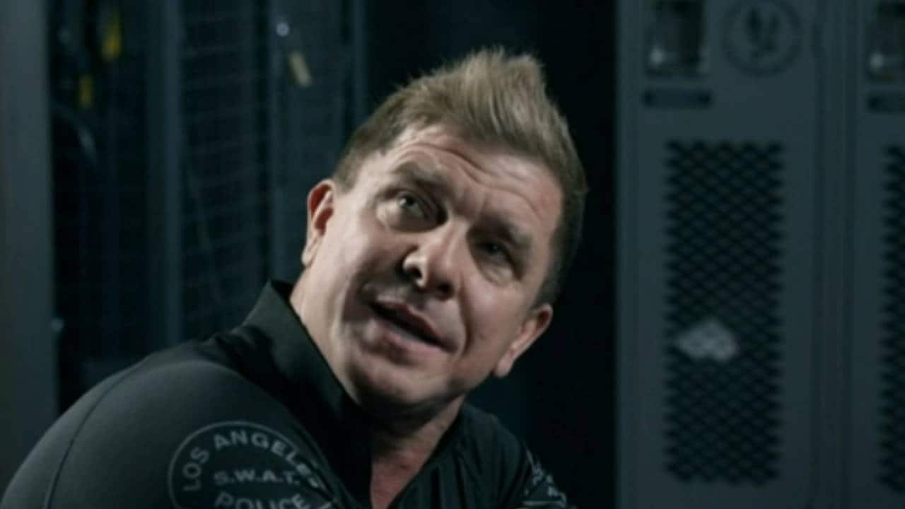 S.W.A.T. S2E14 - Le riserve