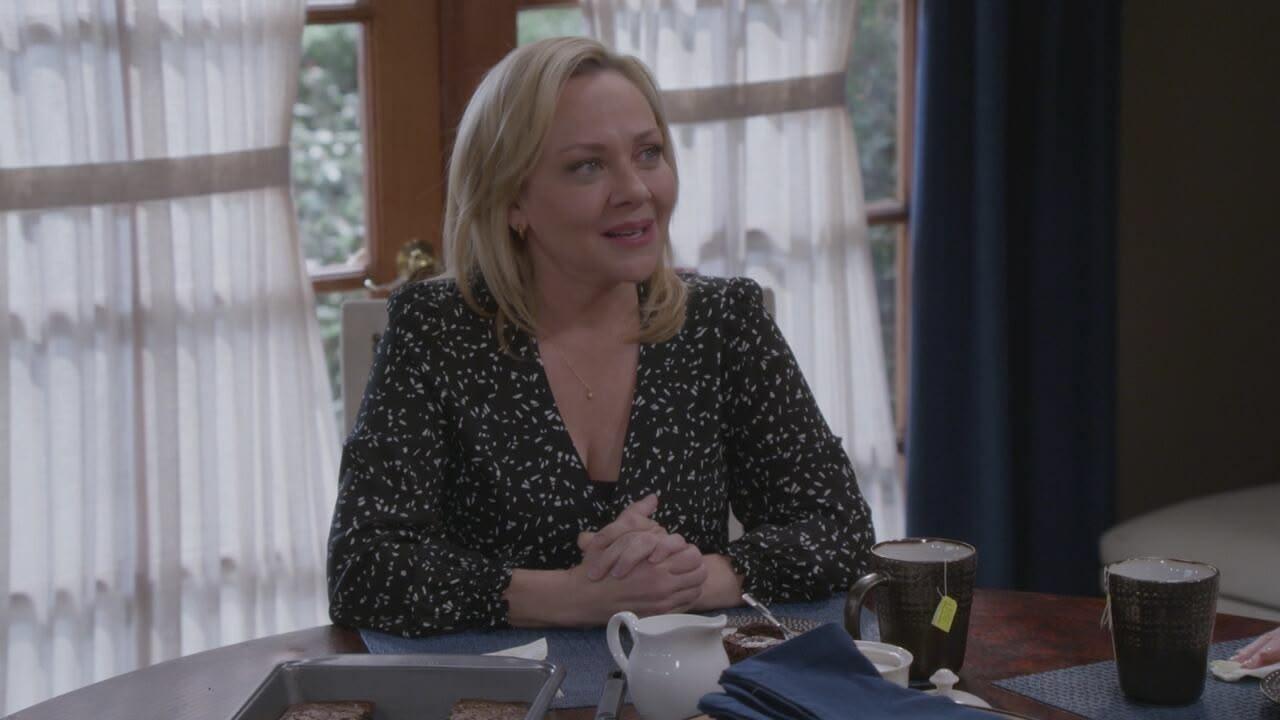 S1 Ep19 - Bob Hearts Abishola