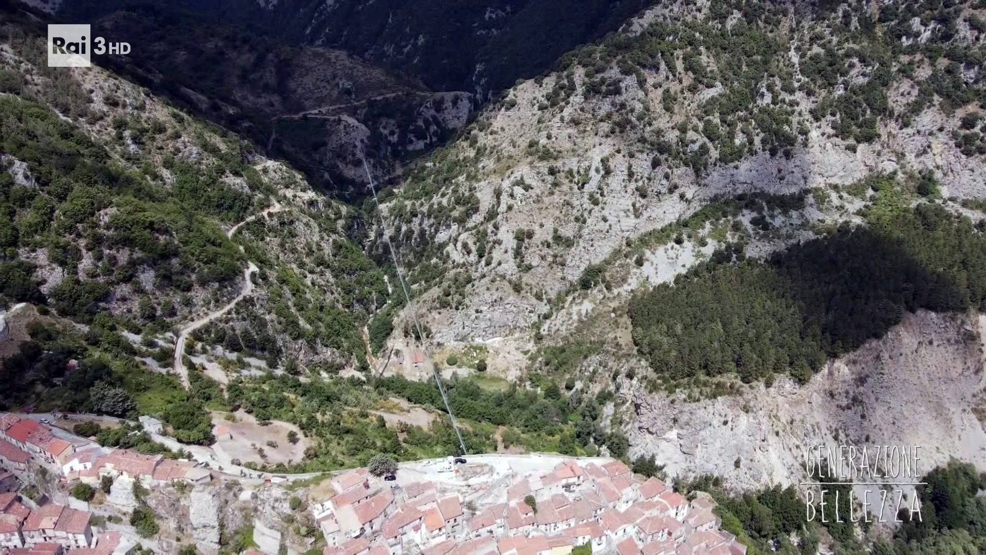 Generazione Bellezza - Castelsaraceno e il ponte tibetano più lungo del mondo - Puntata del 20/06/2025 - Castelsaraceno e il ponte tibetano più lungo del mondo - 20/06/2025