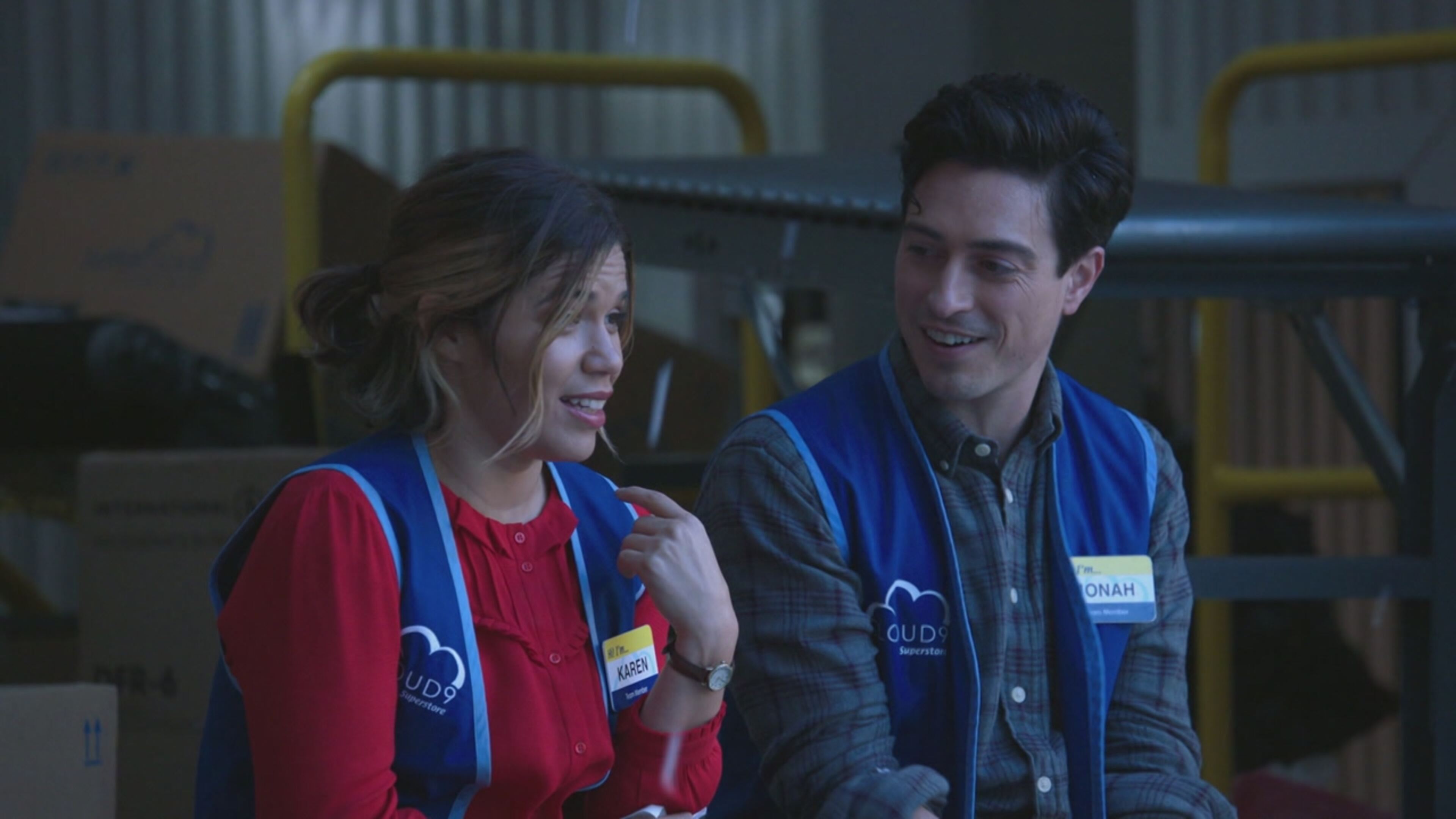 Superstore 2 - S2 Ep15 Tutti pazzi per il caldo