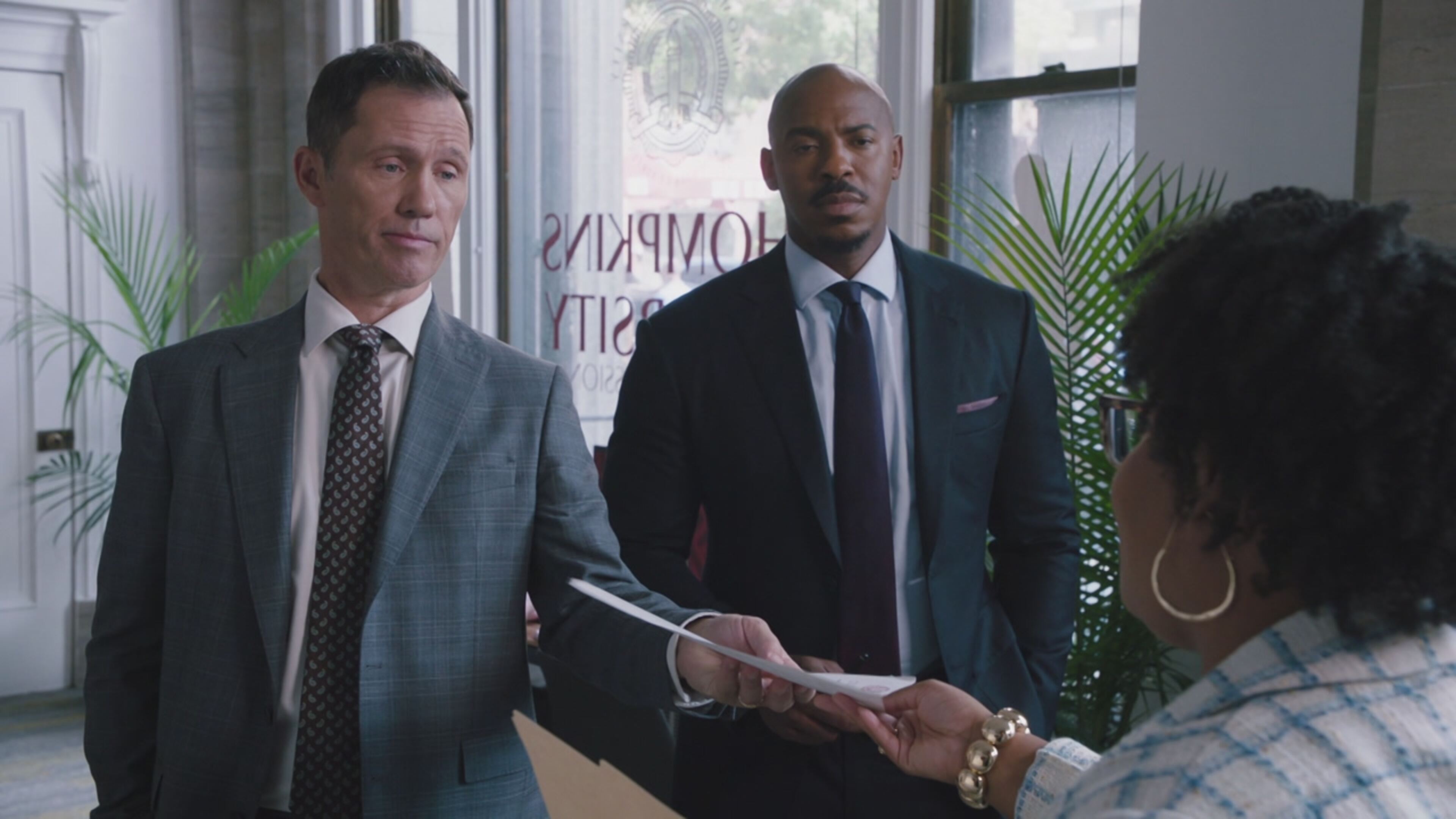 Law  Order: i due volti della giustizia 22 - S22 Ep2 Schieramenti