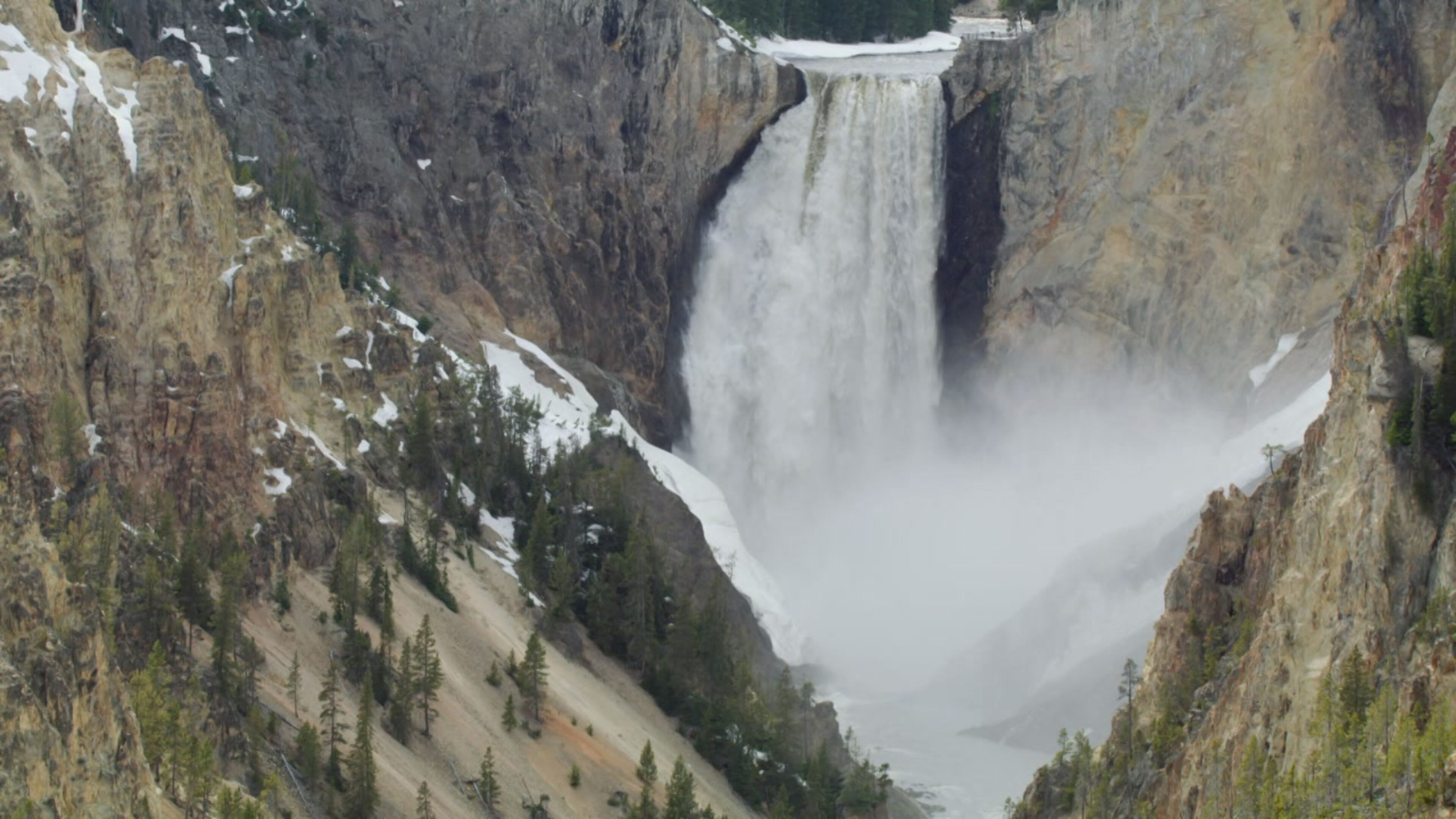 Le meraviglie del parco di Yellowstone - S1 Ep4 Lungo il fiume selvaggio