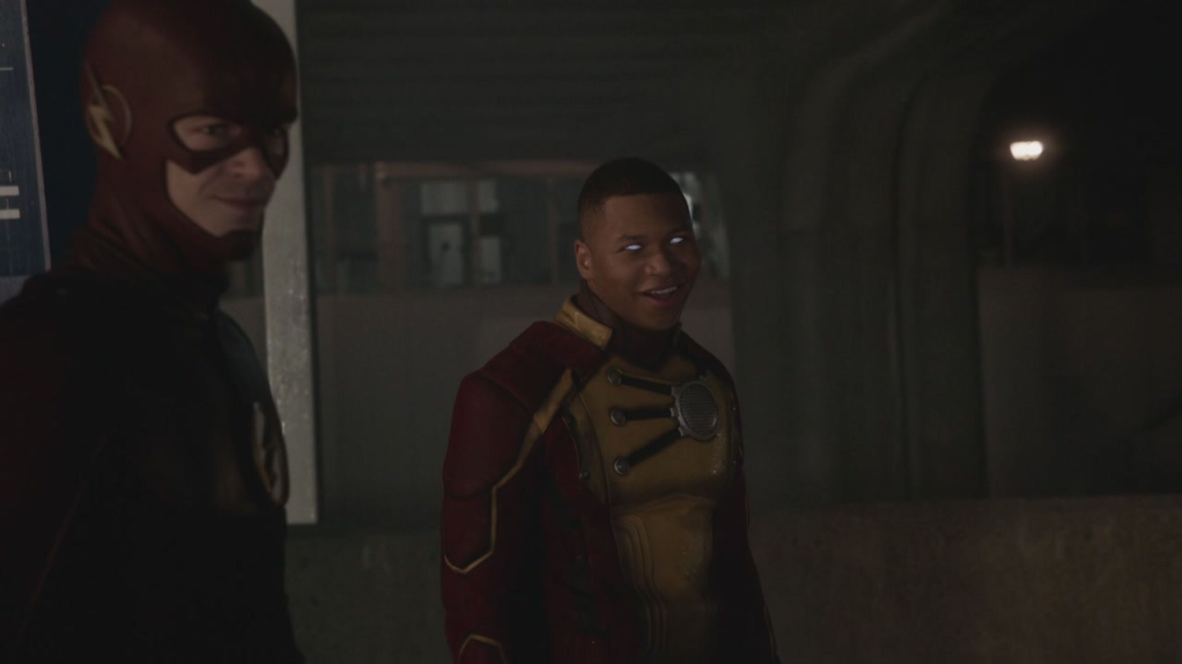 The Flash - S3 Ep8 Invasione!