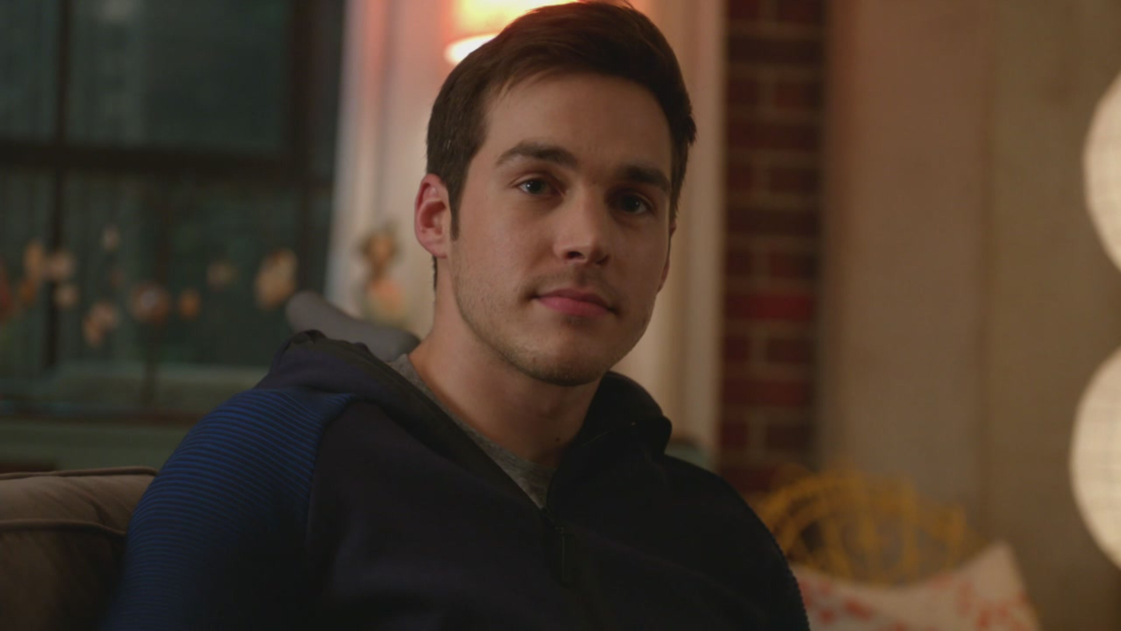 Supergirl - S2 Ep7 Cyborg Superman