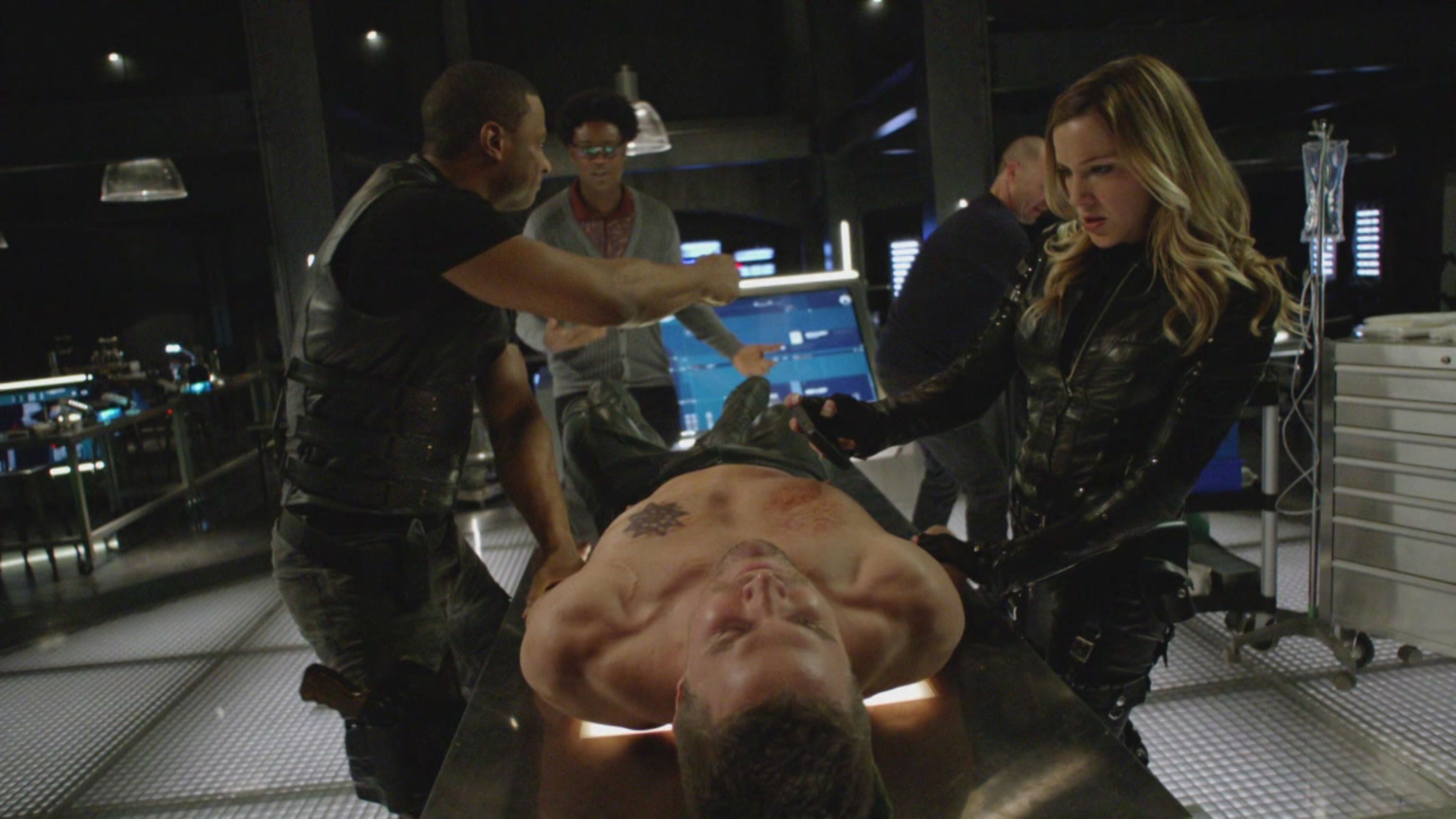 Arrow - S4 Ep17 Il faro della speranza