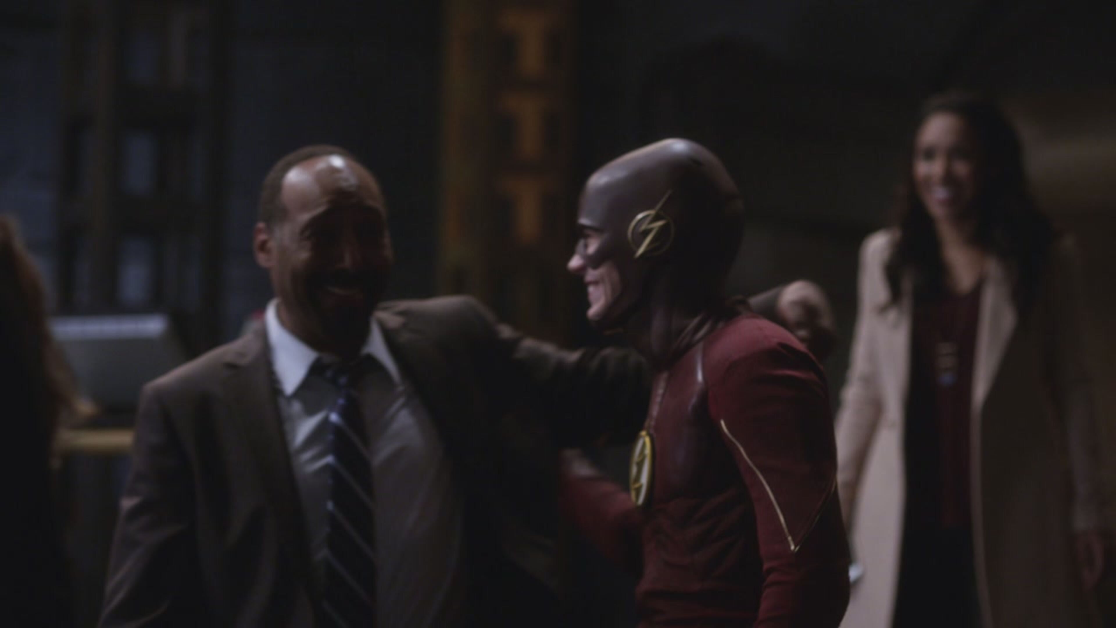 The Flash - S3 Ep13 Attacco a Gorilla City