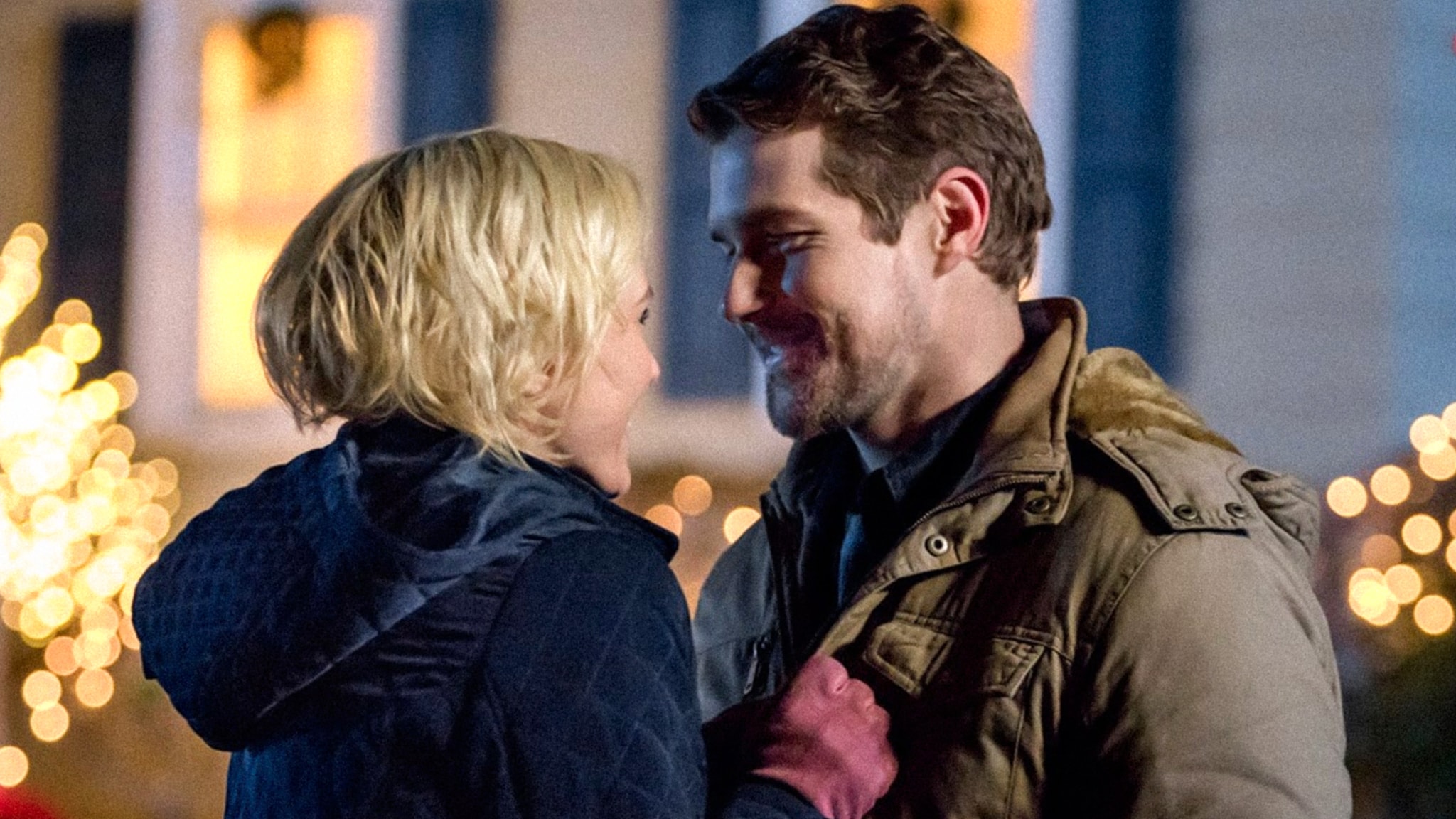 Una renna sotto l'albero