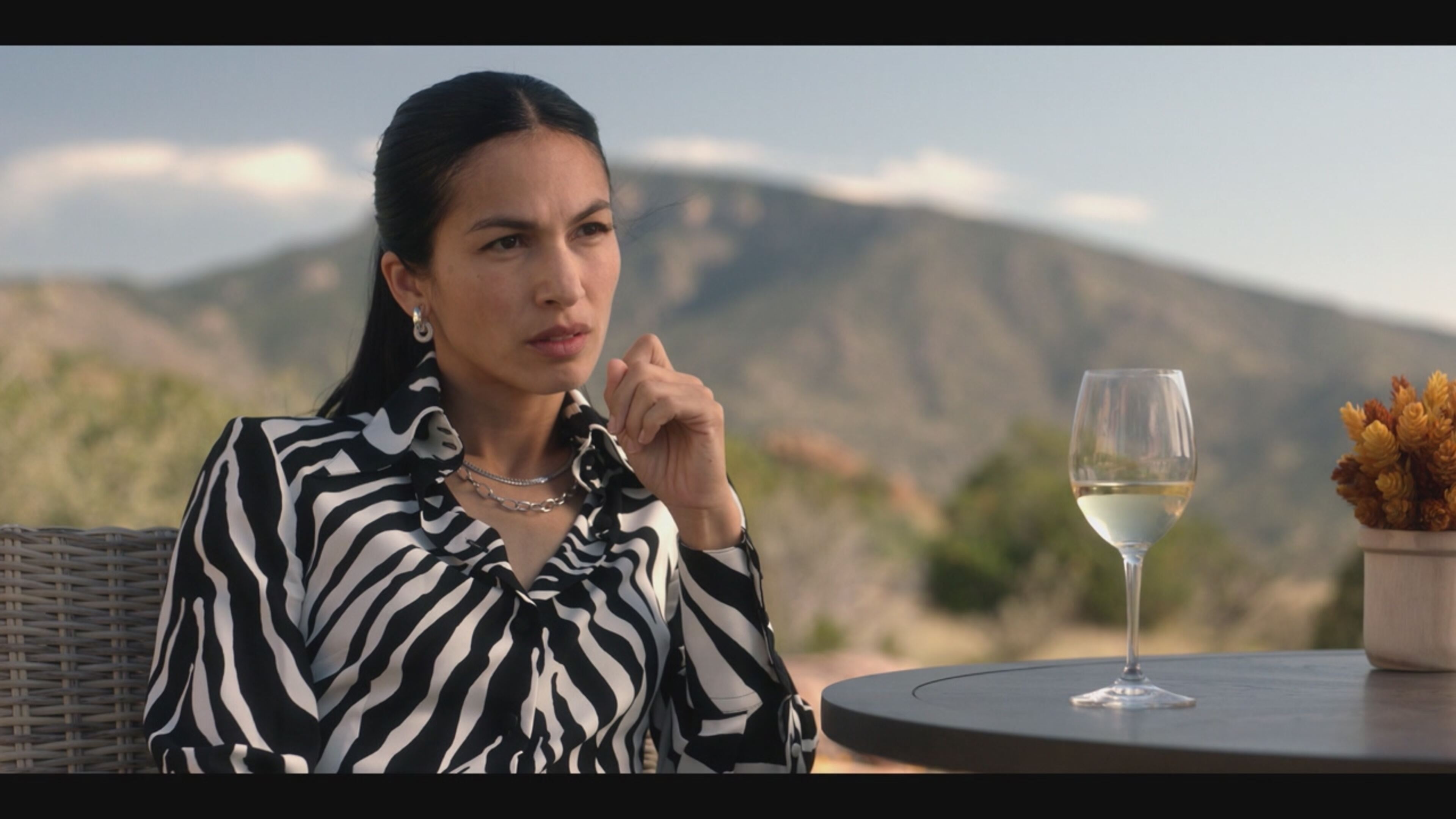 The Cleaning Lady - S2 Ep6 Paradiso perduto