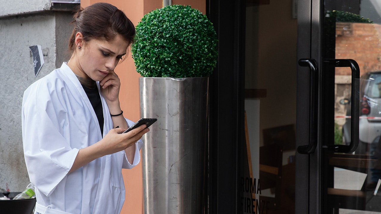 Nero a metà S2E6 - Qualcosa di troppo