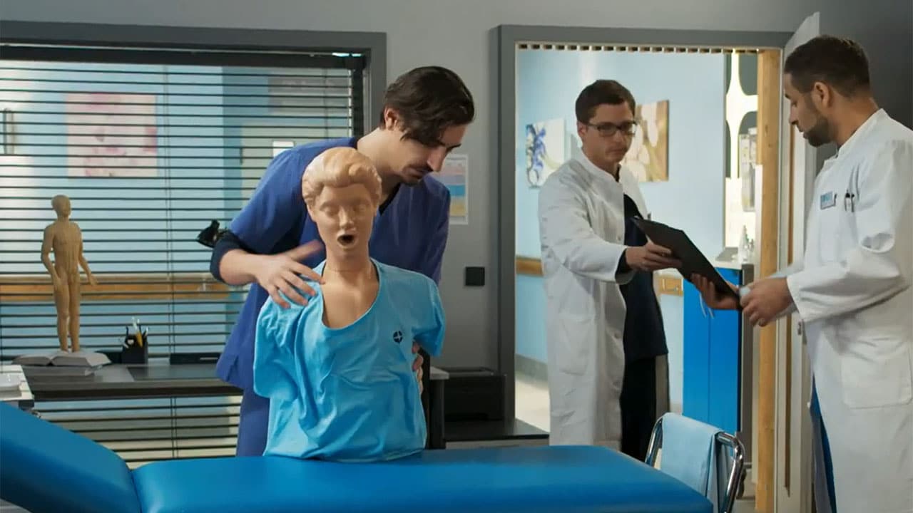 Medici in corsia S3E29 - Sotto mentite spoglie