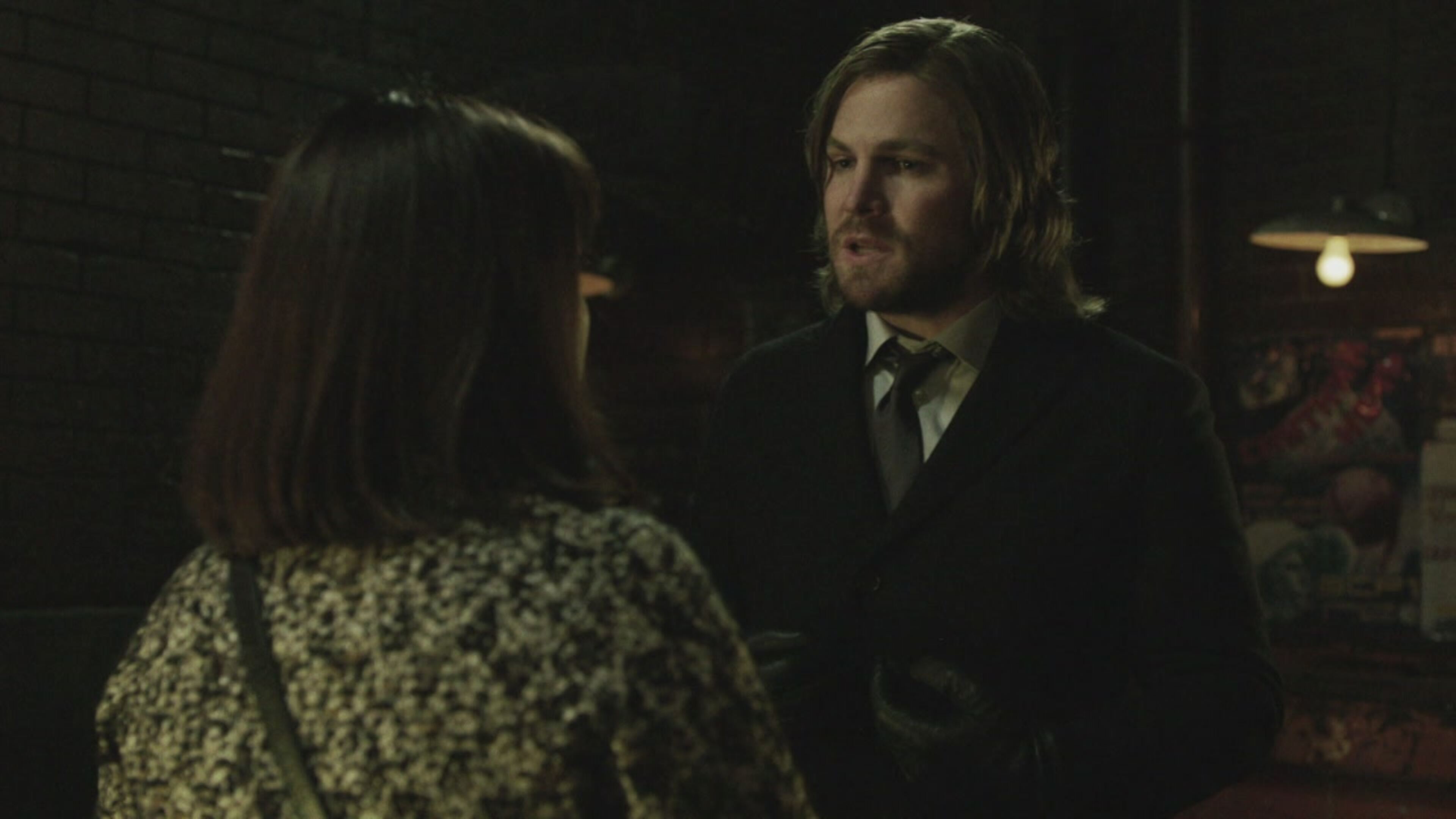 Arrow - S5 Ep17 Kapiushon