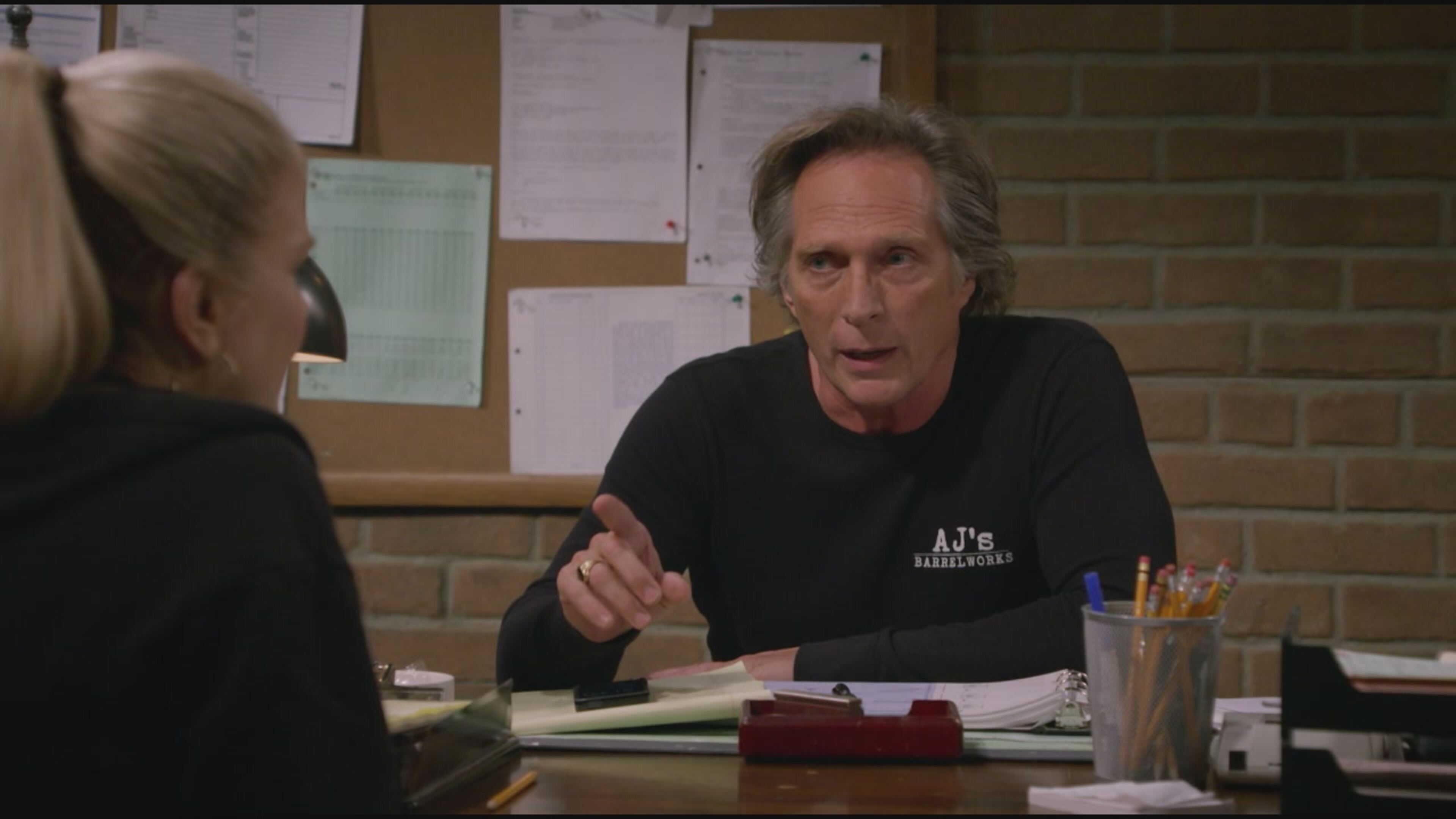 Mom 8 - S8 Ep15 Pavimenti in vinile e un orso dei cartoni animati