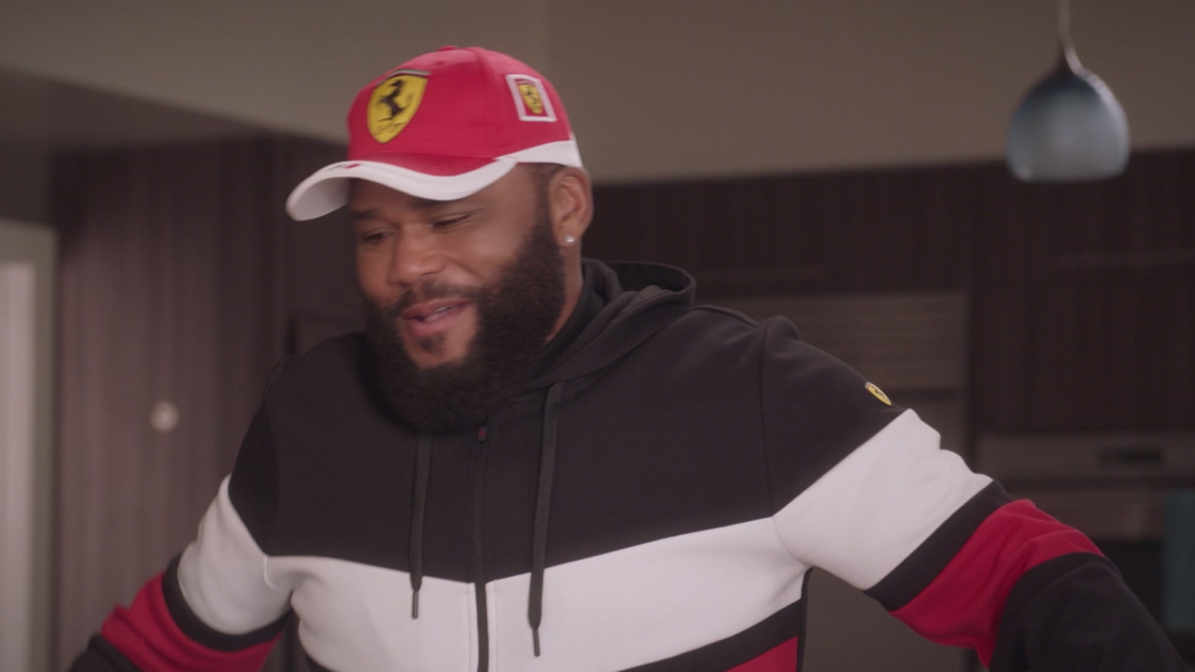 Black-ish - S7 Ep16 Crisi di mezza eta'