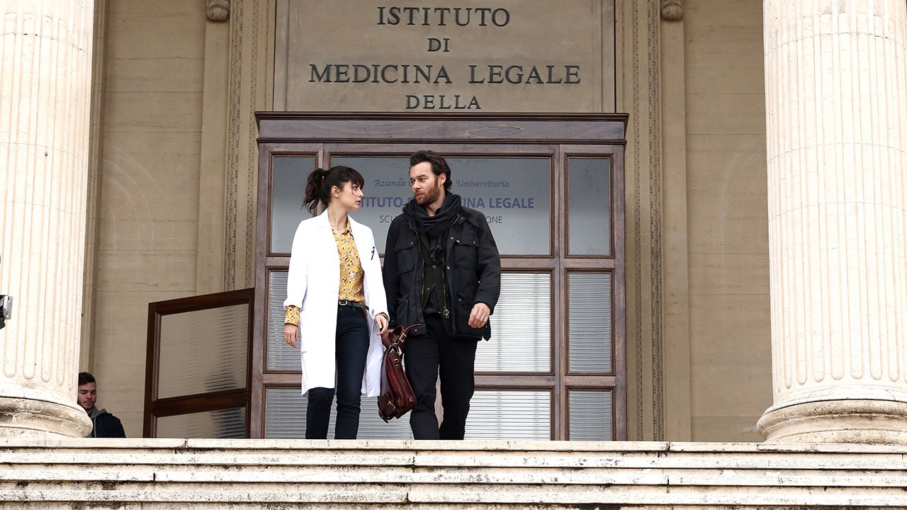 L'allieva S2E8 - Insospettabili