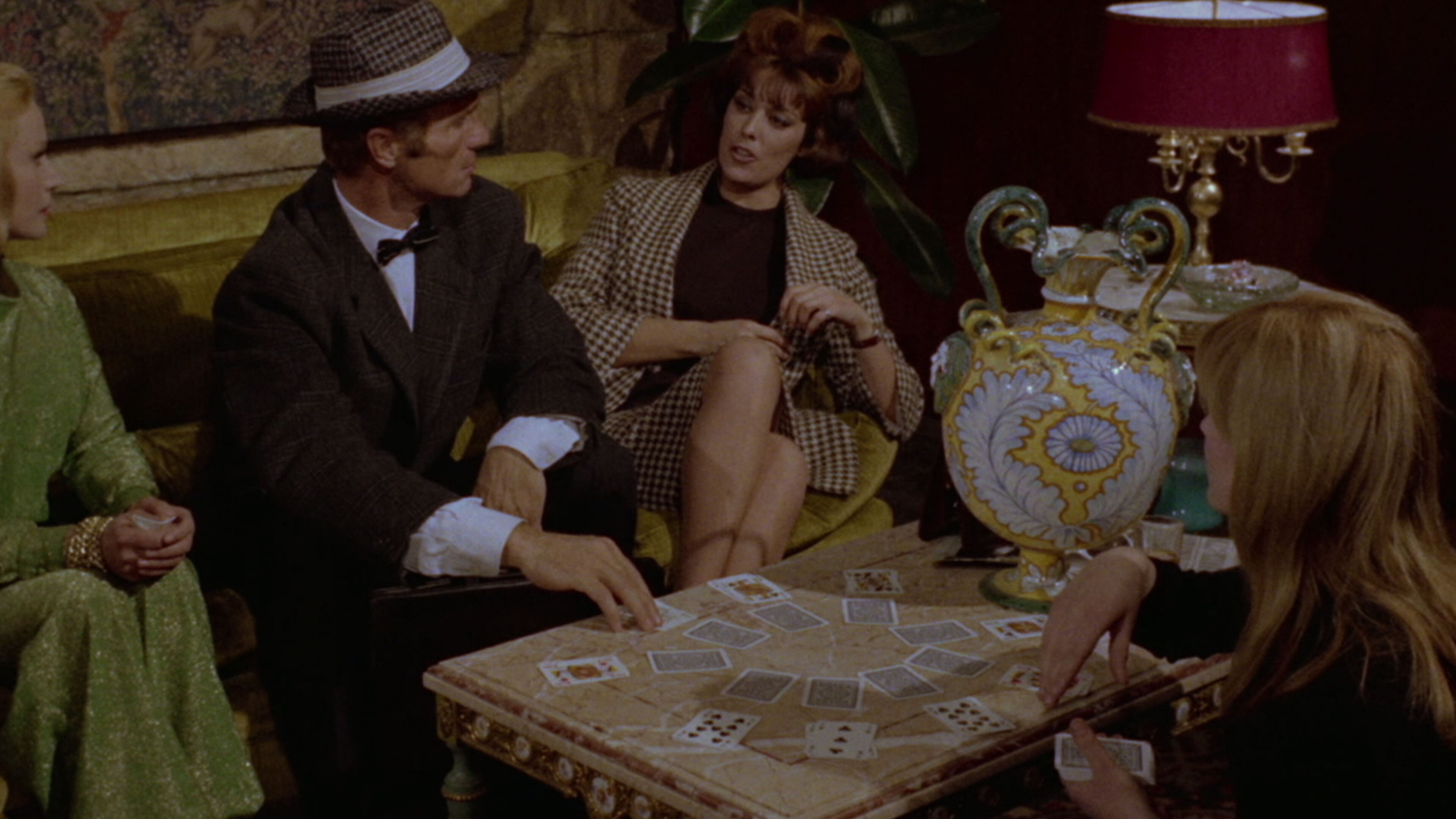 E' mezzanotte... butta giù il cadavere