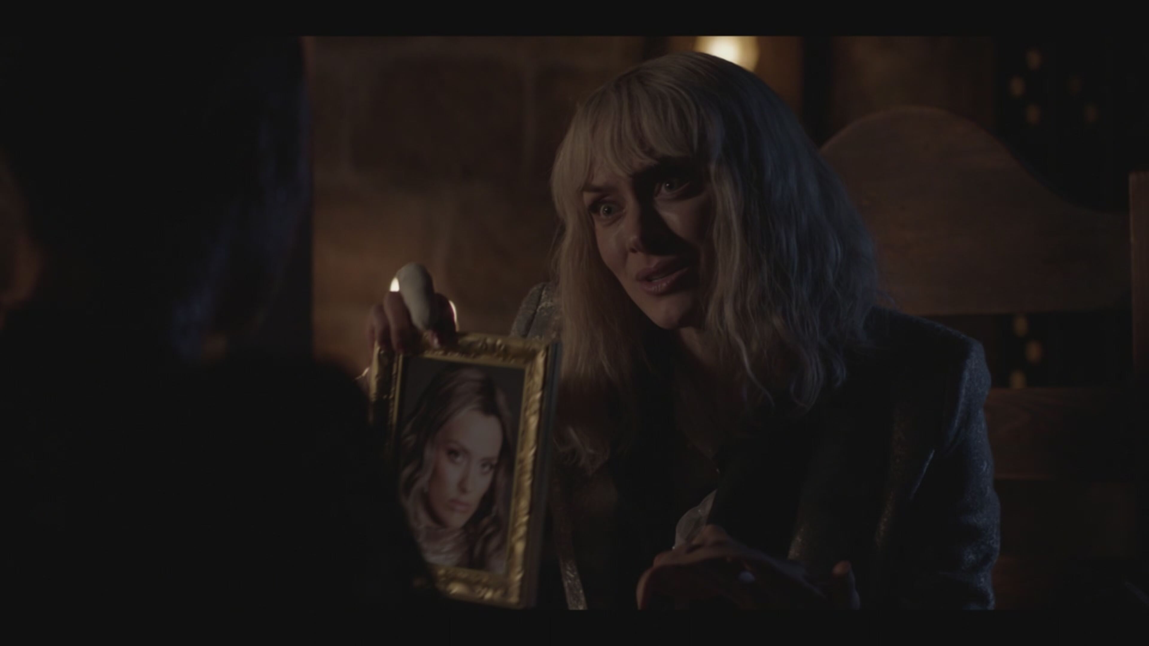 Batwoman 2 - S2 Ep13 Ti do un indizio