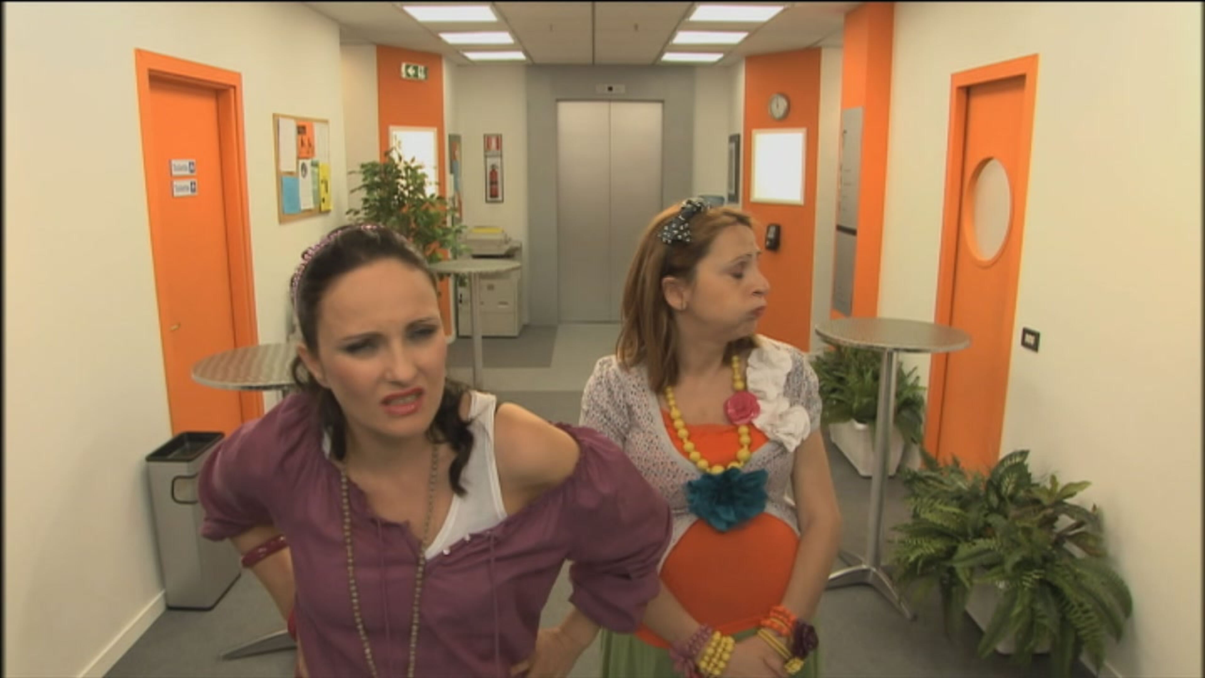 Camera Café 5 - S6 Ep73 Perche' ce l'hai con me?