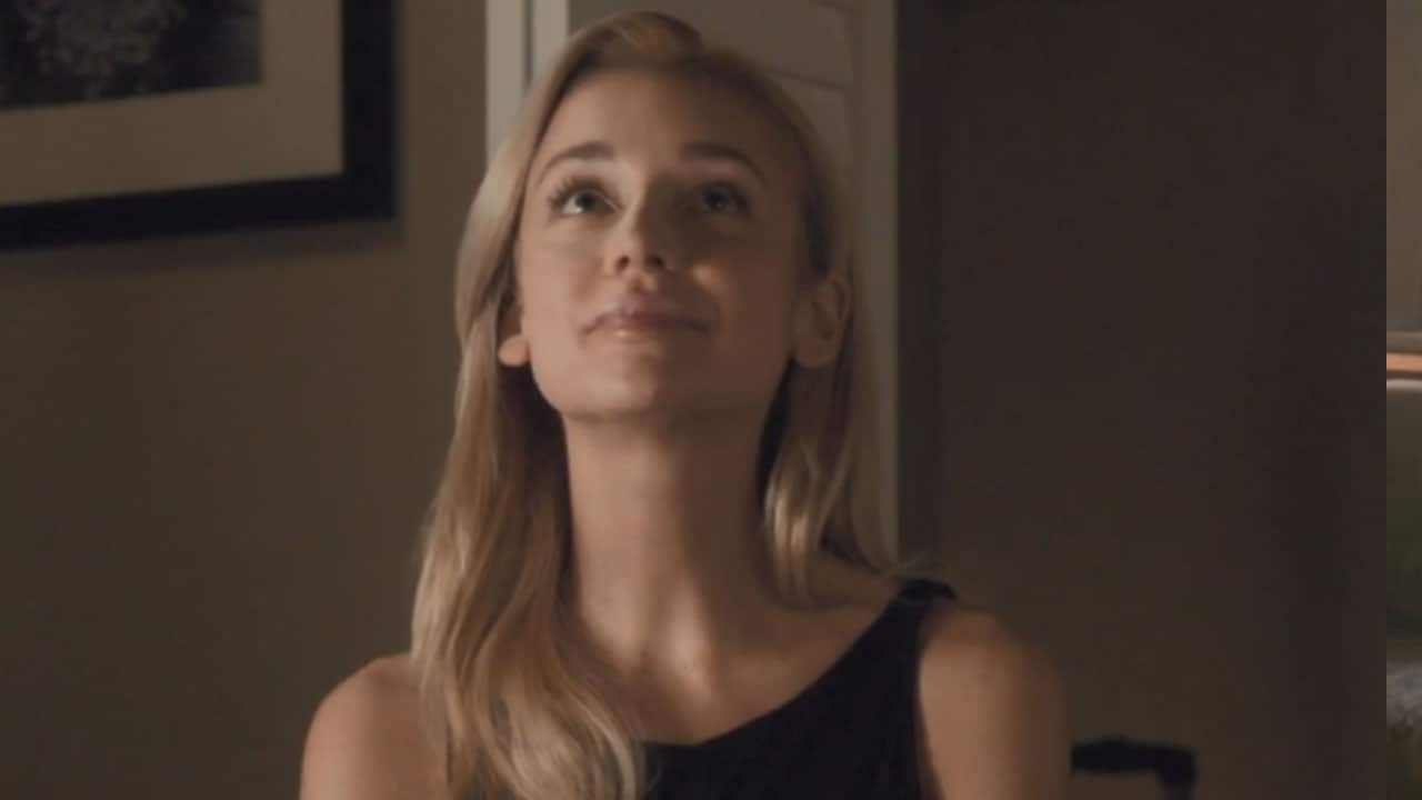 Private Eyes S2E4 - Fashion Crimes