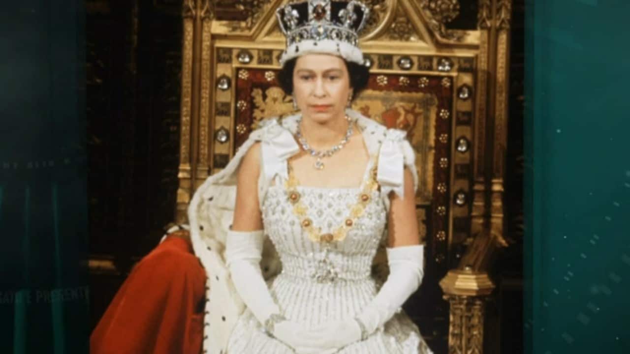 Passato e Presente - Elisabetta II Regina d'Inghilterra - 04/02/2022