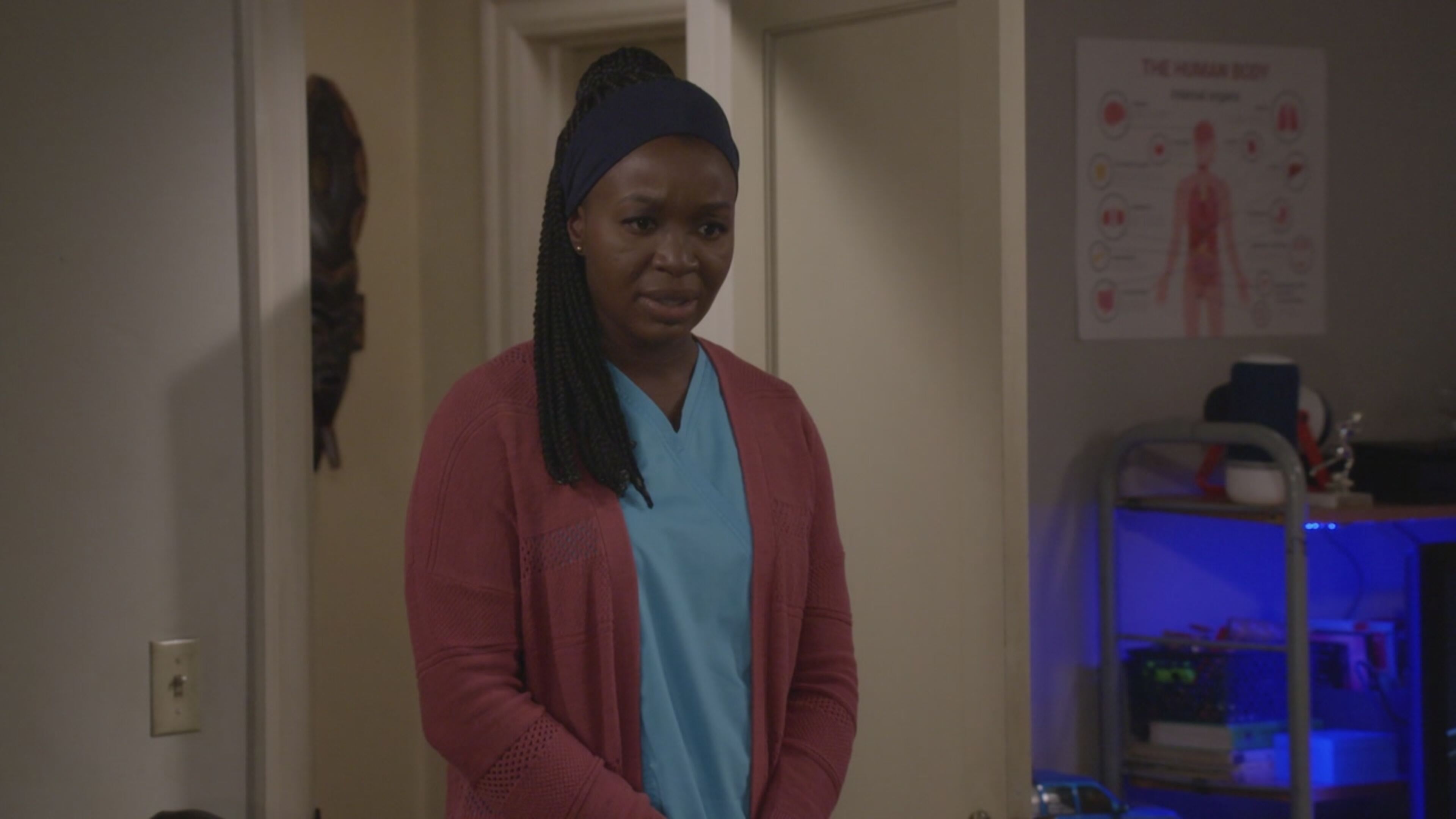 Bob Hearts Abishola - S2 Ep5 Dormendo vicino a una vecchia barca