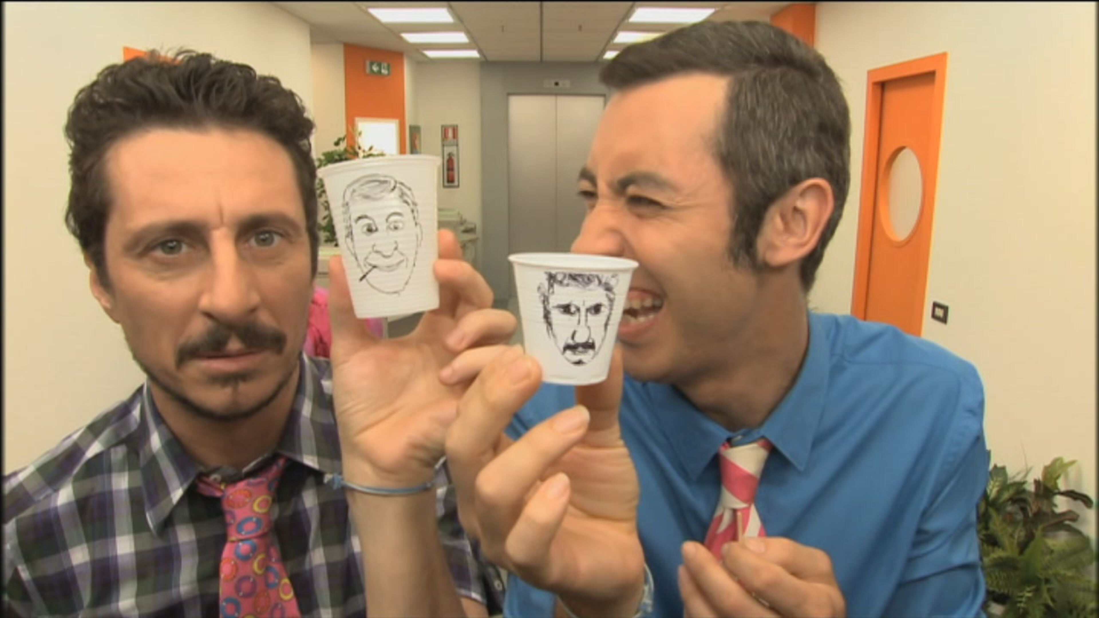 Camera Café 5 - S6 Ep88 Simpatici