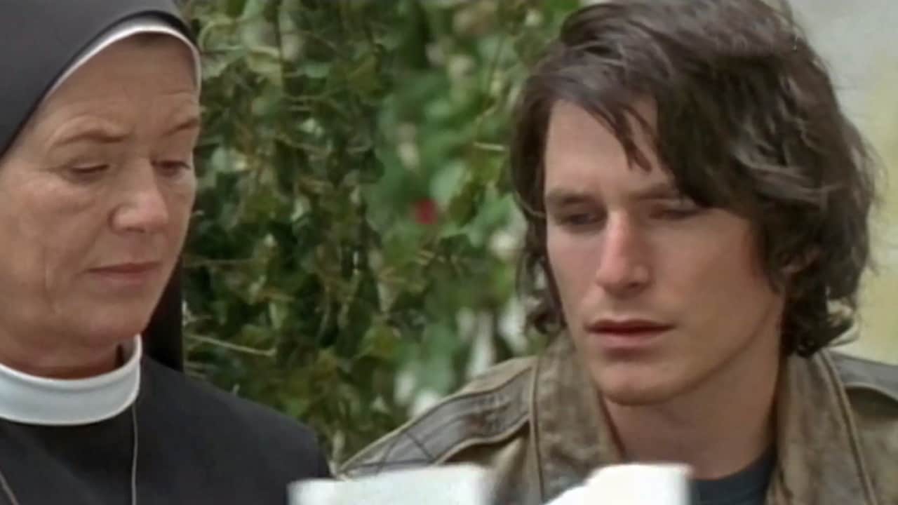 Un ciclone in convento S4E4 - Il passato ritorna