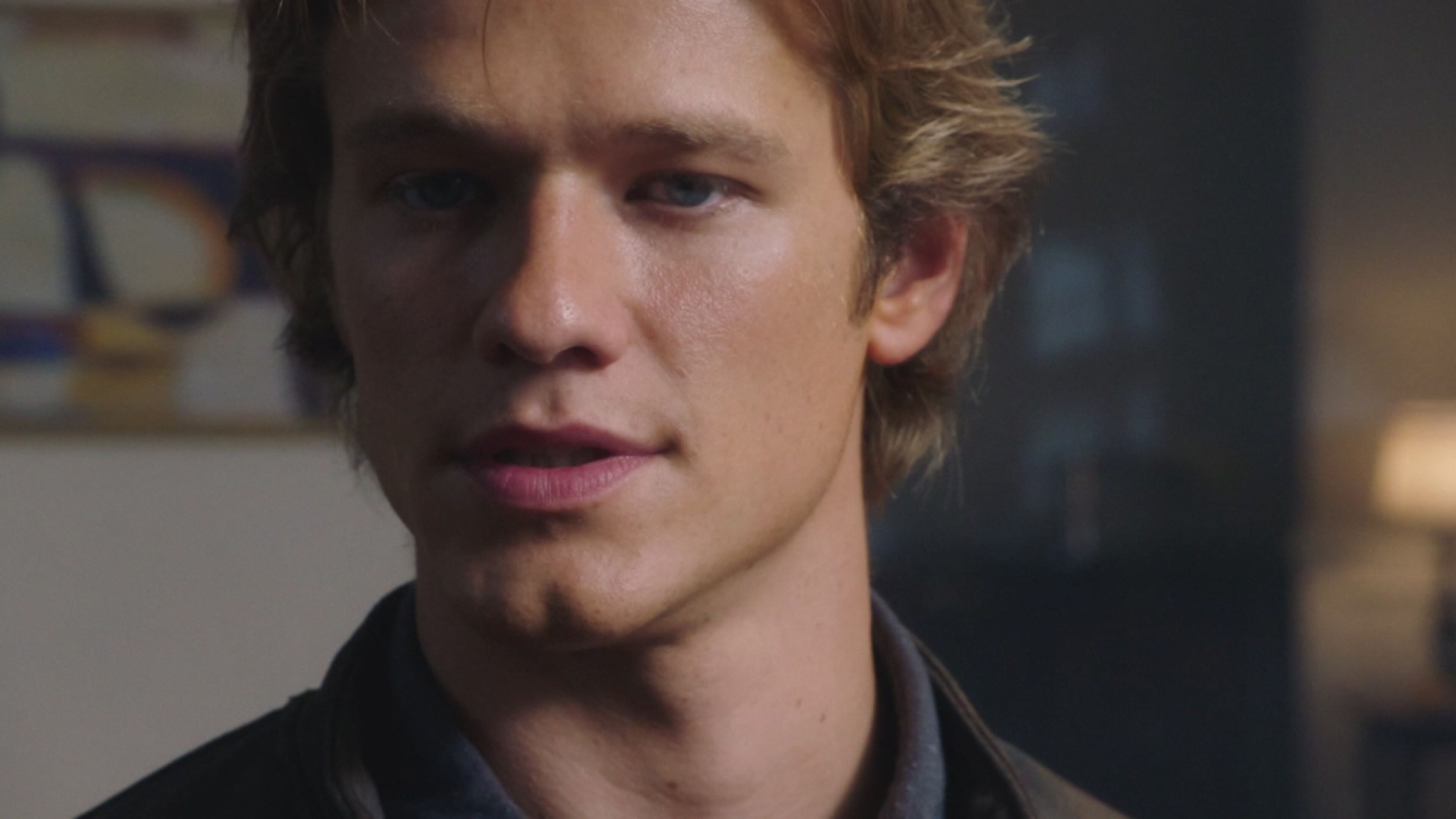 MacGyver - S1 Ep9 Attacco all'ambasciata